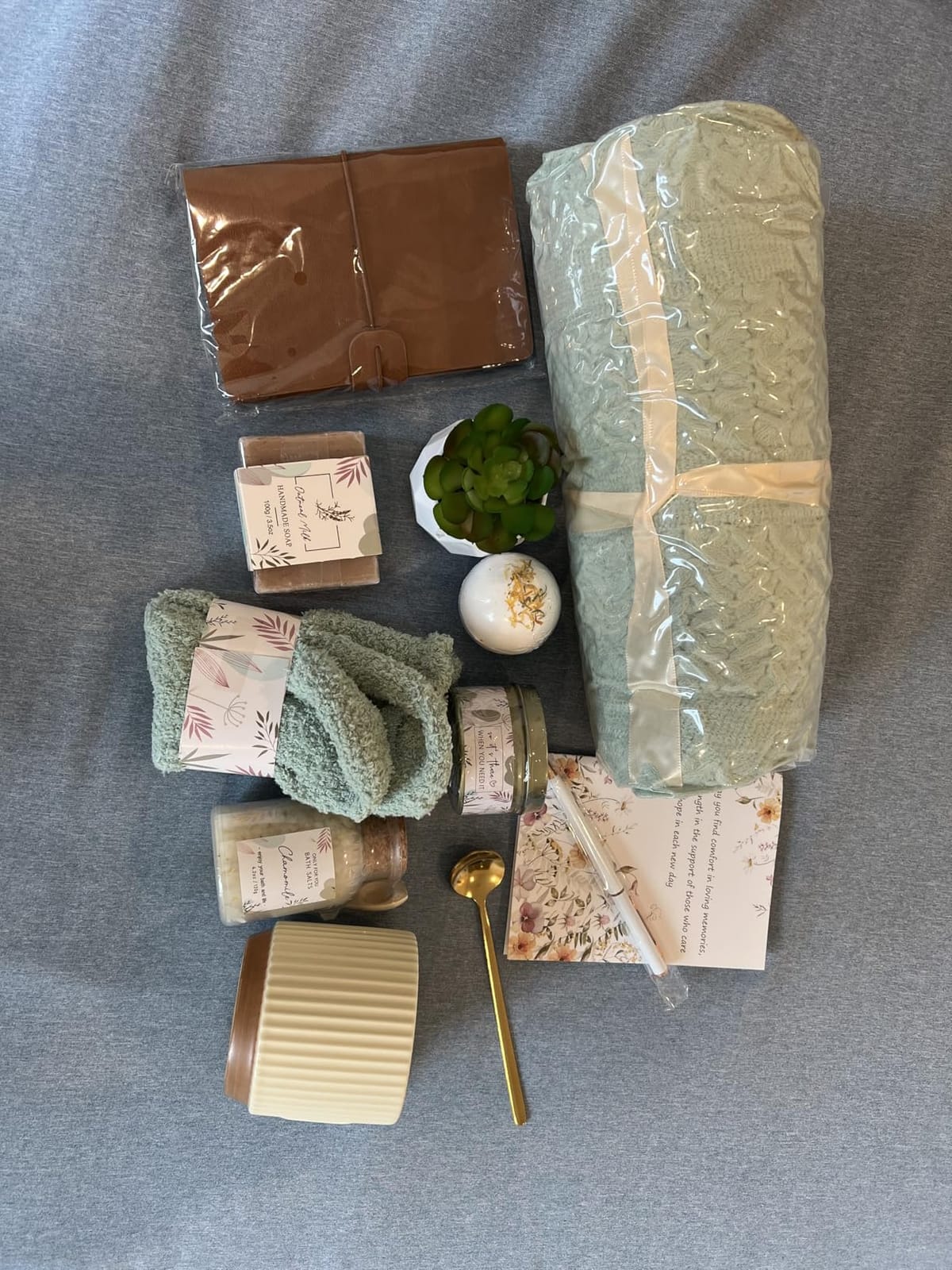 Birthday Gifts for Women, Get Well Soon Self Care Package Box, Sending Hug Baskets Thinking of You Inspirational Gift for New Mom Best Friend Birthday (Ivory) customer photo 2