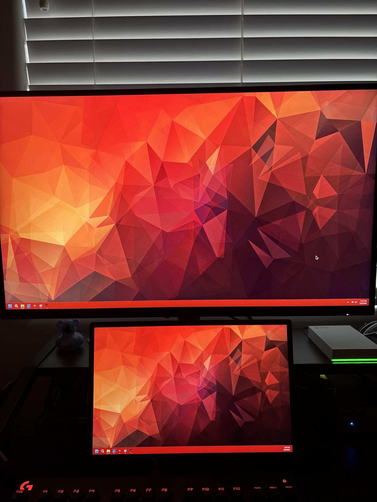 KTC 27 Inch Mini LED Gaming Monitor - 1440P Monitor 2K, HDR1400, 180Hz, Adaptive Sync, 148% sRGB, HDMI 2.0 x 2, DisplayPort 1.4 x 1, Monitors Gamer with Height Angles Adjustable customer photo 1