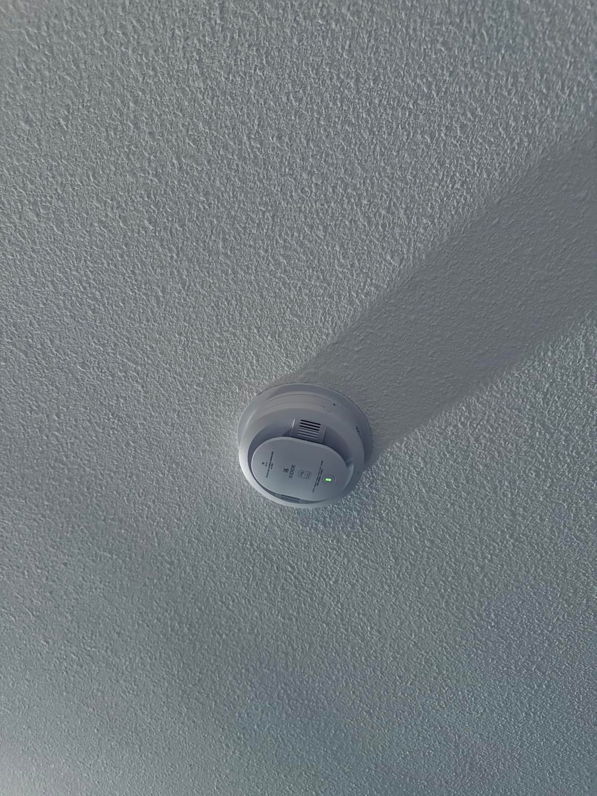 Kidde Smart Smoke and Carbon Monoxide Detector, Ring App Enabled for Real-Time Notifications, Hardwired Alarm, AA Backup Battery customer photo 2