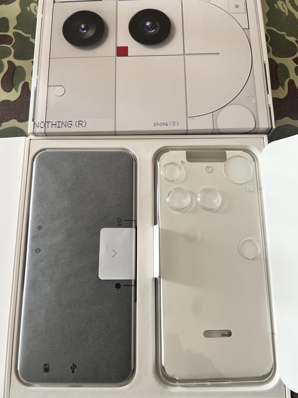 Nothing Phone (3) Cell Phone, 5G Unlocked Phones 512GB, Android 15, Snapdragon 8s Gen4, AI Mobile Phones with Four 50MP Cameras & AMOLED Display, 5150mAh, Glyph Interface, Smartphone White customer photo 2