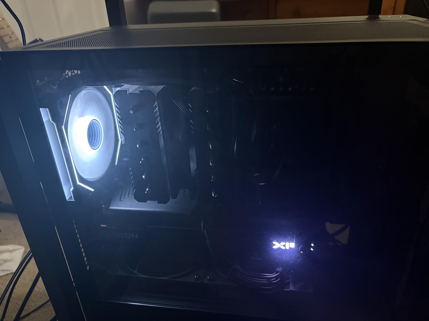 XFX Swift AMD Radeon RX 9060 XT OC Triple Fan Gaming Edition, 16GB GDDR6, RDNA 4 customer photo 2