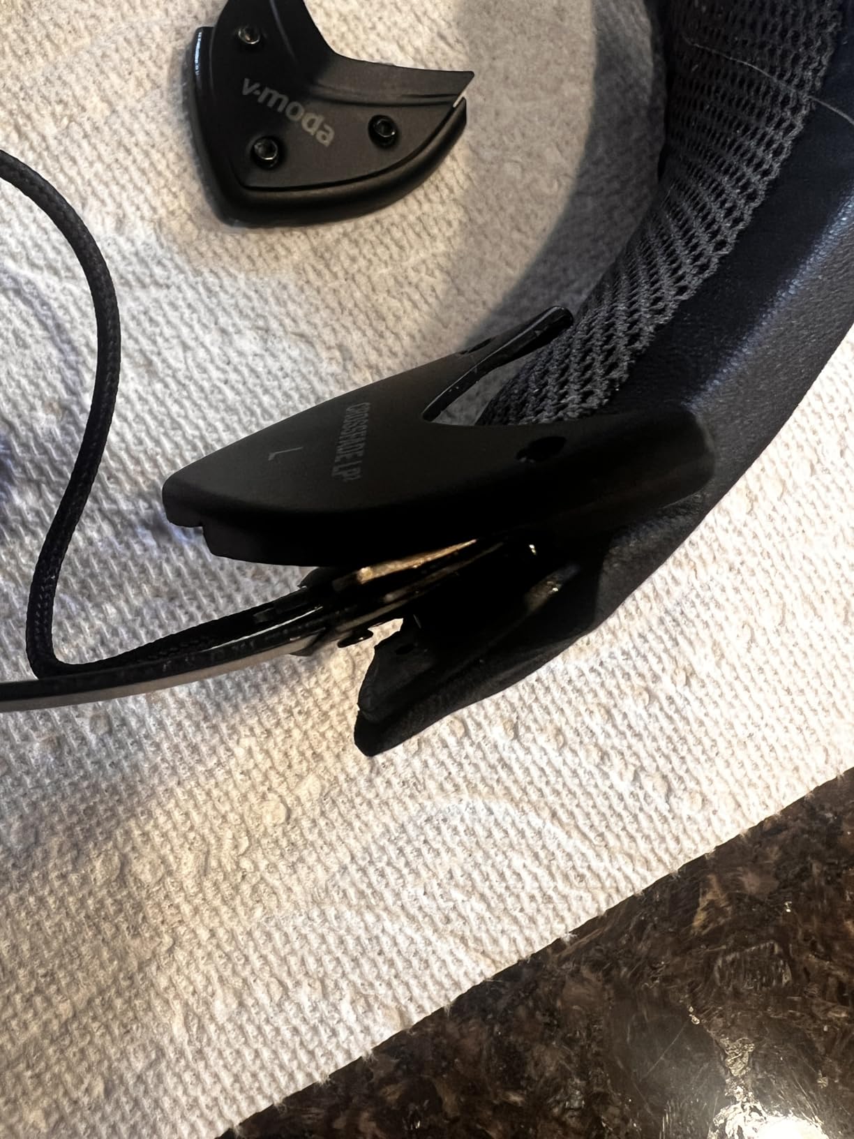 V-Moda M-10 Streamlined Over-Ear DJ Headphones, Tuned for DJs & Beat-Driven Music, Black customer photo 1