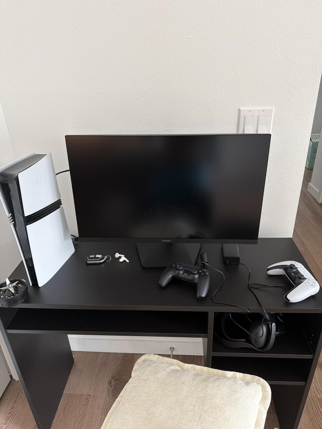 KOORUI 27 inch Mini-LED IPS Gaming Monitor, 200Hz 1ms, QHD 1440P HDR1000 | 97% DCI-P3, Adaptive Sync, PiP/PBP, Swivel/Pivot/Height Adjustable, HDMI and DisplayPort, Premium Gaming, Content Creation customer photo 2