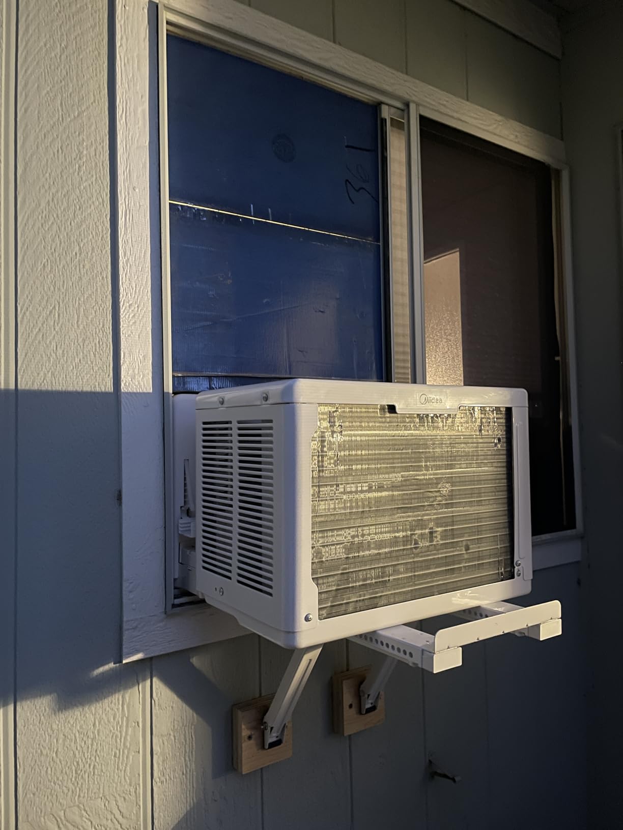 Midea 8,000 BTU U Shaped Smart Inverter Window Air Conditioner - Cools 350 Sq Ft, Ultra Quiet with Open Window Flexibility - Alexa/Google Assistant Compatible - 37% Energy Savings, Remote (Updated) customer photo 2