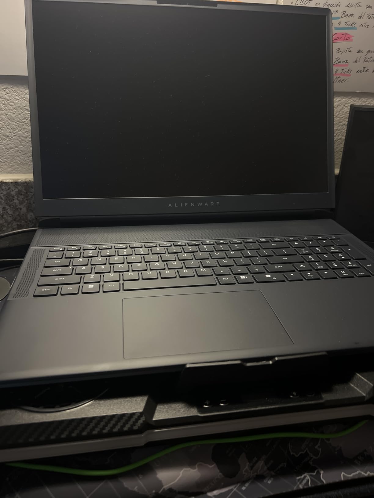 Alienware 18 Area-51 Gaming Laptop, RTX5070,Intel Core Ultra 9-275HX customer photo 1
