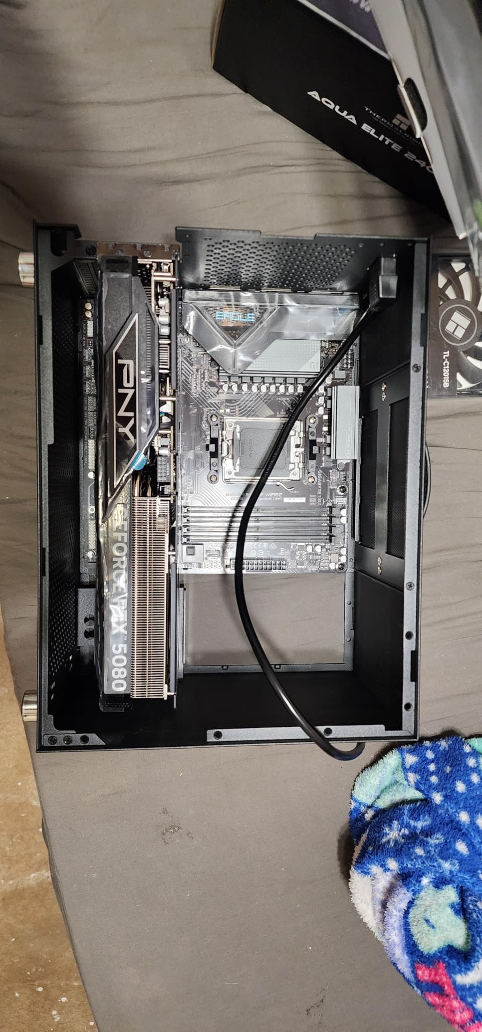 GIGABYTE B850M Eagle WIFI6E AMD AM5 mATX Motherboard, Support AMD Ryzen 9000/8000/7000 Series, DDR5, 8+2+2 Power Phase, 2X M.2, PCIe 5.0, USB-C, WIFI6E, 2.5GbE LAN, EZ-Latch, 3-Year Warranty customer photo 1