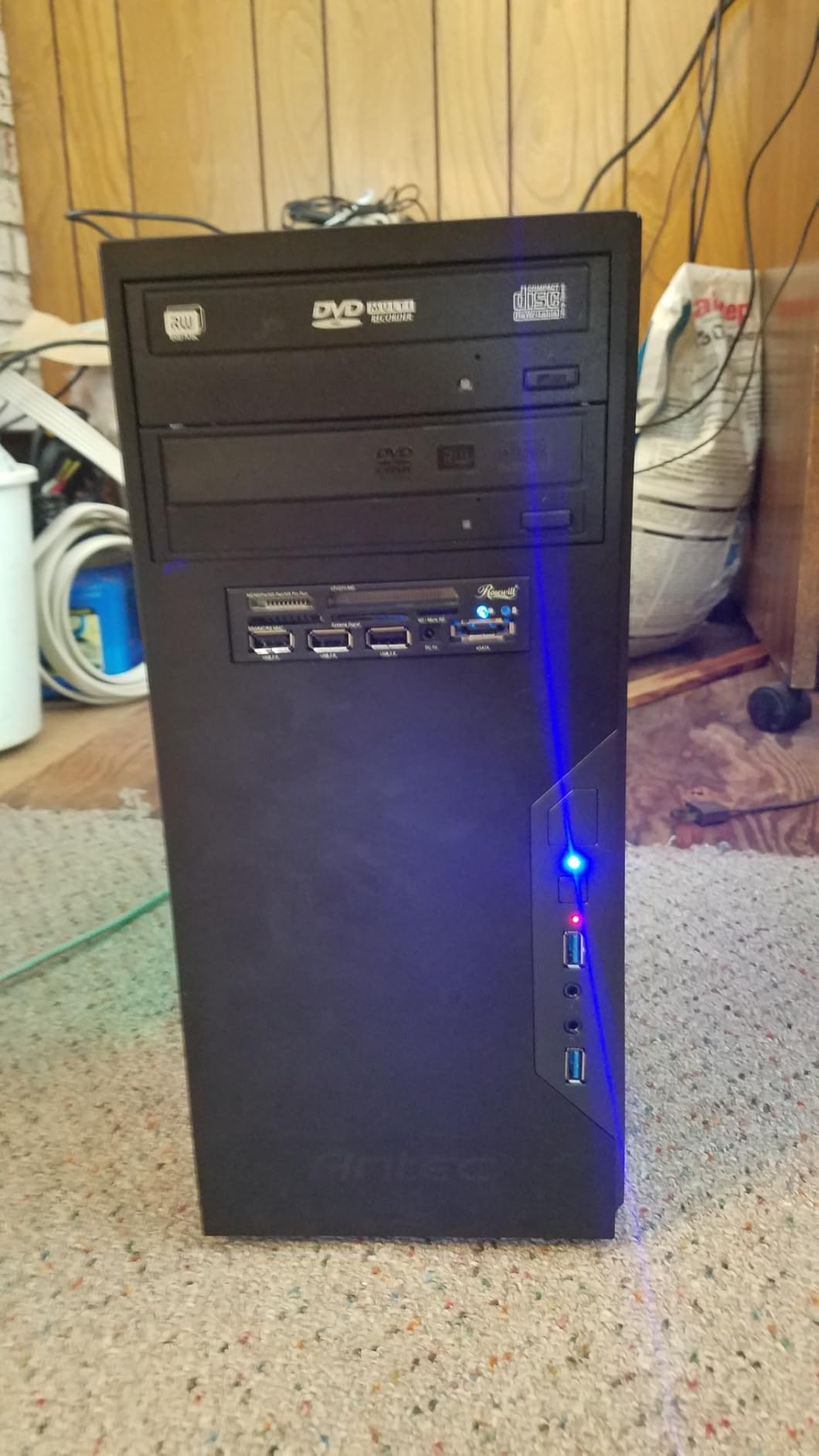 GIGABYTE B850M Eagle WIFI6E ICE AMD AM5 mATX Motherboard, Support AMD Ryzen 9000/8000/7000 Series, DDR5, 8+2+2 Power Phase, 2X M.2, PCIe 5.0, USB-C, WIFI6E, 2.5GbE LAN customer photo 2