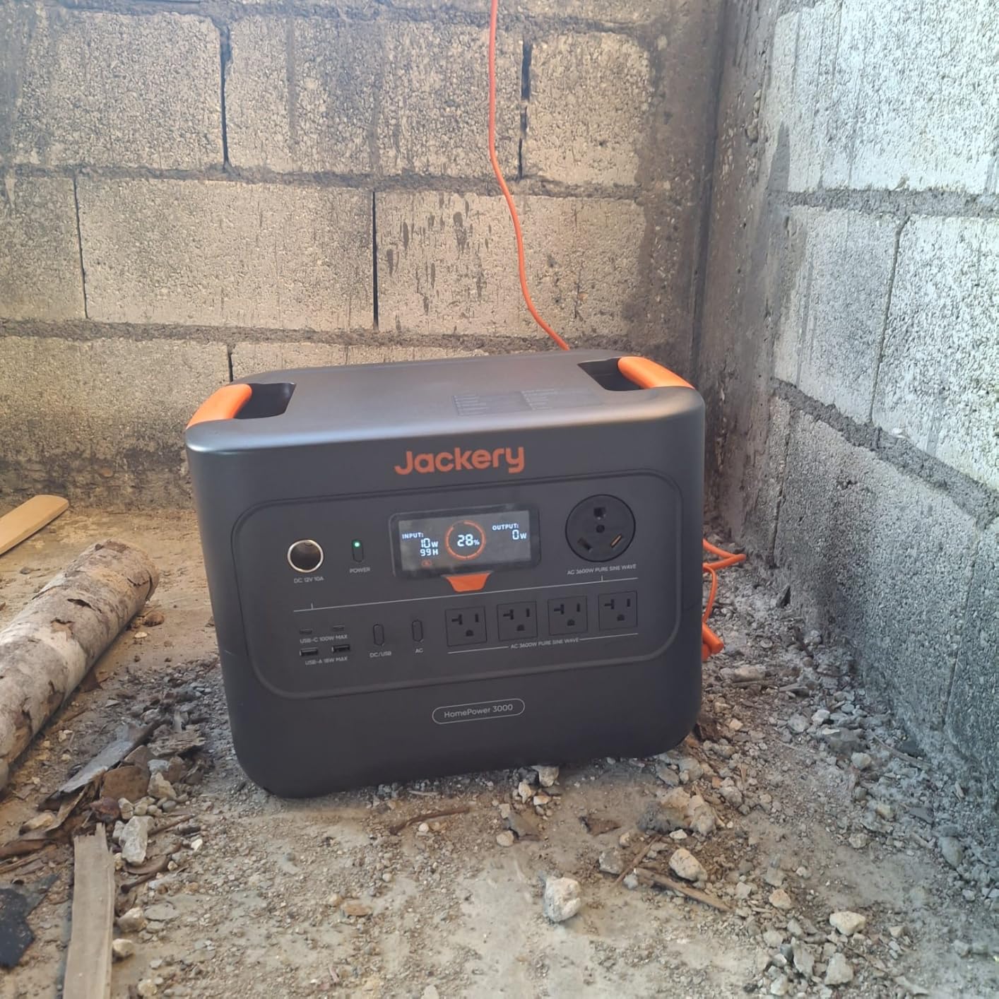 Jackery HomePower 3000 and 2x200W Solar Panels, 3072Wh, 3600W AC Output, 7200W Surge, LFP Battery, Solar Generator, Essential Backup for Home Use, Power Outage, RV, Emergencies customer photo 1