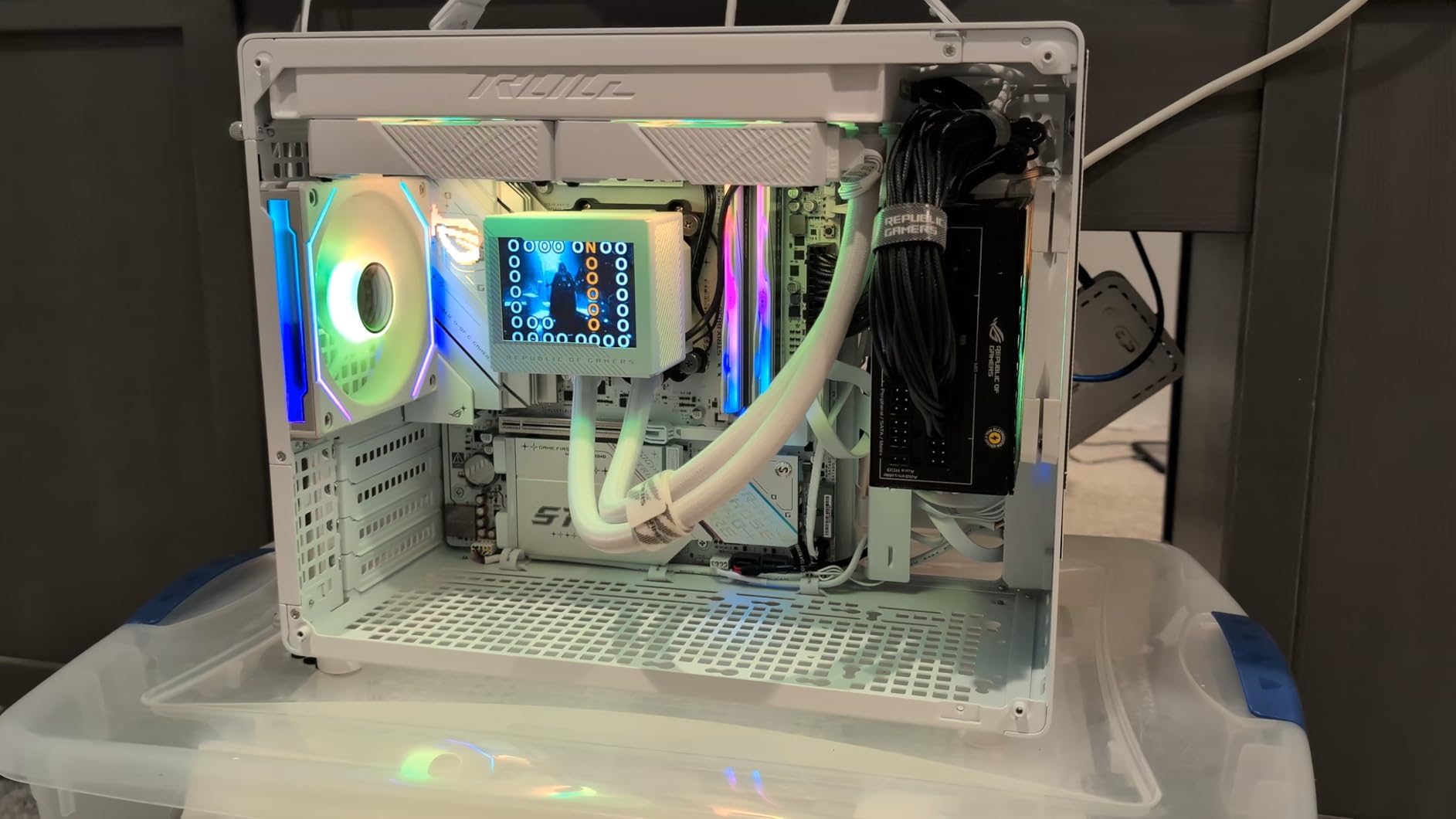 ASUS ROG Strix B850-G Gaming WiFi AMD AM5 B850 mATX Motherboard, Advanced AI PC Ready, 14+2+1 Power Stages, DDR5 Slots, 4X M.2 Slots, PCIe 5.0 Ready, WiFi 7, 2.5G LAN, USB 20Gbps Type-C, AI Advisor customer photo 2