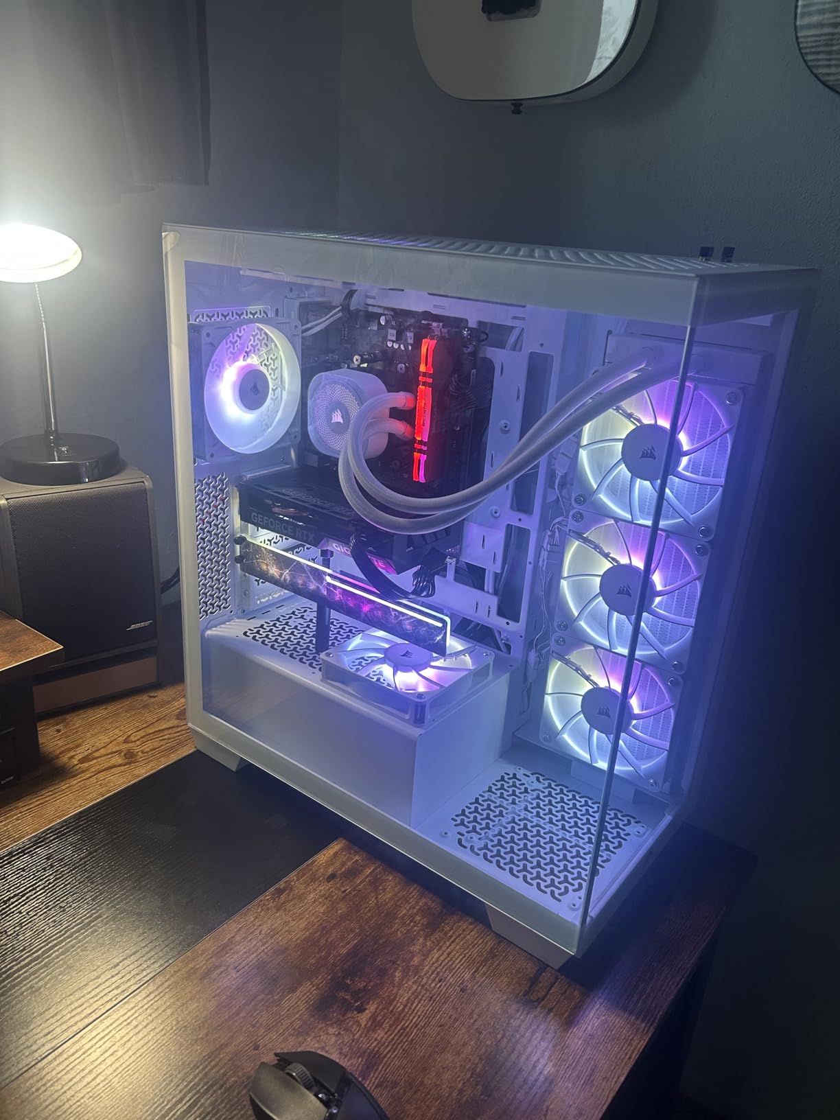 CORSAIR Commander Duo iCUE Link RGB Lighting and PWM ARGB Fan Controller - Control 12 Daisy-Chained PWM Fans, Two Flexible Temperature Sensors Included - Black customer photo 1