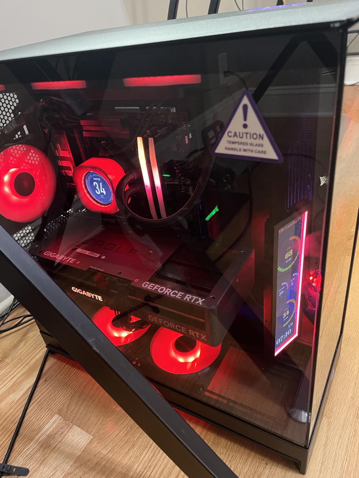 CORSAIR Commander Duo iCUE Link RGB Lighting and PWM ARGB Fan Controller - Control 12 Daisy-Chained PWM Fans, Two Flexible Temperature Sensors Included - Black customer photo 2
