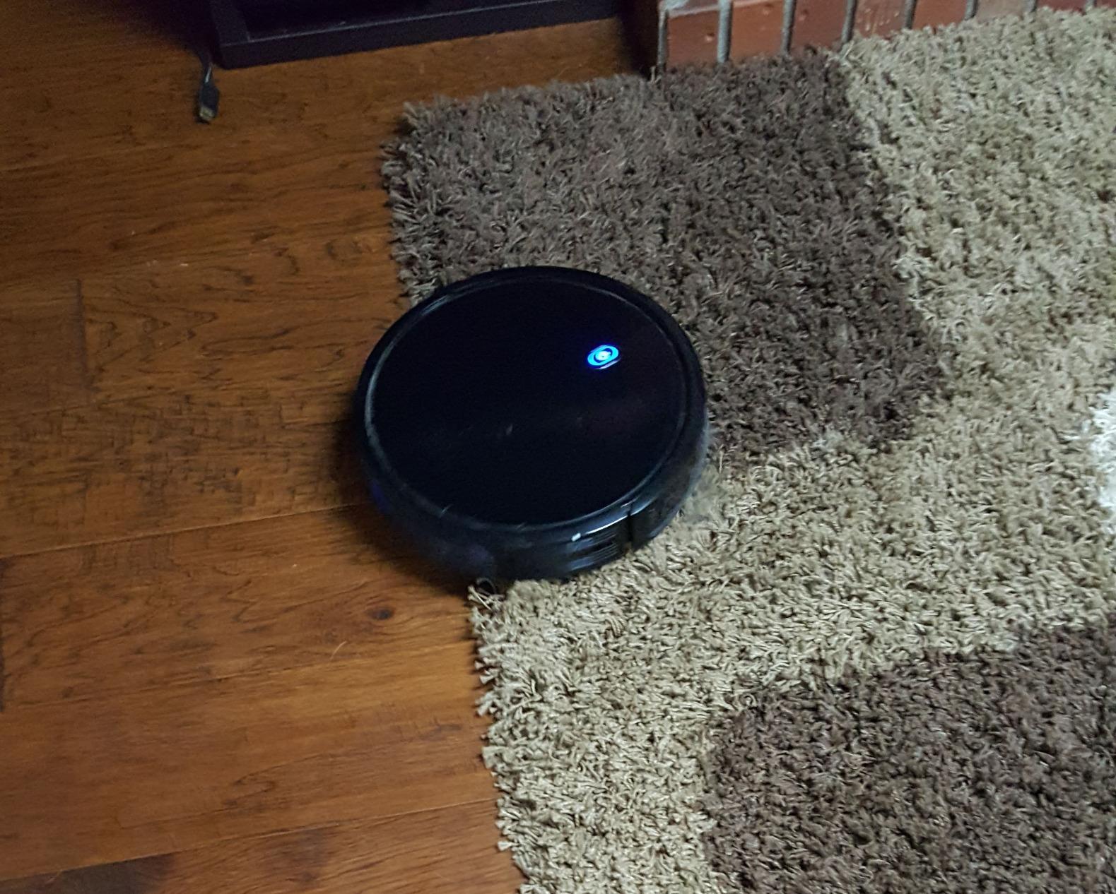 eufy E25 Robot Vacuum and Mop Combo, 20,000 Pa, HydroJet Roller Mop | Extendable Side Brush, Zero-Tangle Design, All-in-One Station, AI Obstacle Avoidance, Edge-to-Corner Cleaning customer photo 1