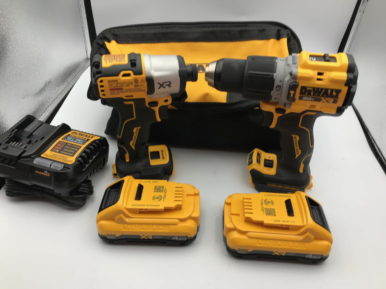 DEWALT 20V MAX XR Impact Driver and Hammer Drill Cordless Power Tool Combo Kit, Includes 2 x 4ah POWERPACK Batteries and a Charger (DCK250QQ2) customer photo 1