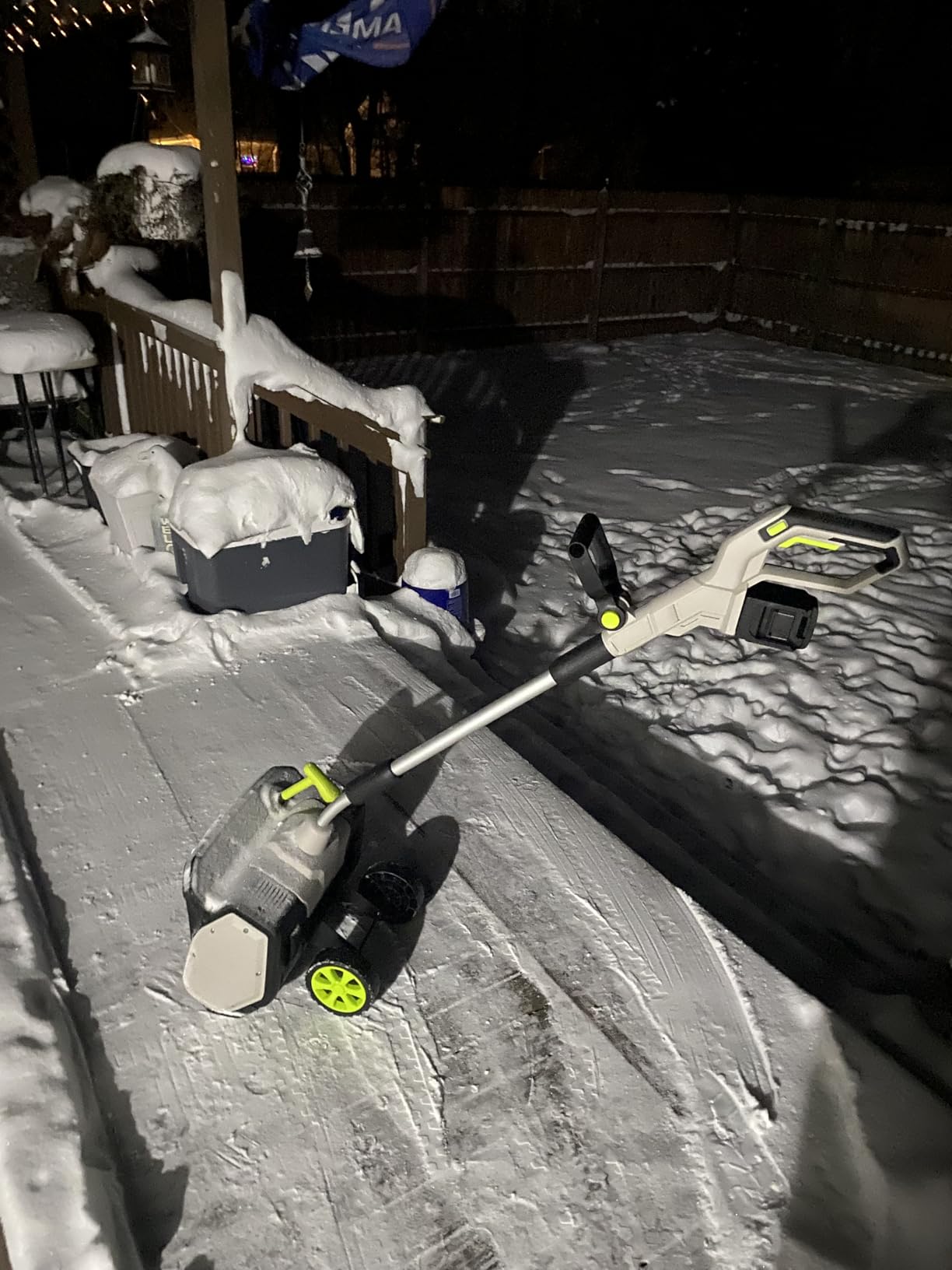 Cordless Snow Shovel: DEKOPRO 40V|17-Inch Cordless Snow Blower, Electric Snow Shove with Adjustable Chute, Lightweight Electric Snow Blower for Sidewalks & Stairs (2×20V Batteries) customer photo 1