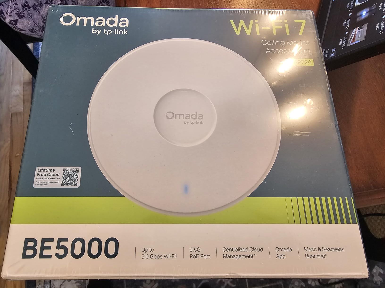 TP-Link Omada WiFi 7 Wireless Access Point - BE5000 Dual Band, 2.5G Port, PoE+ or DC Powered, Adapter Included, 5yr Warranty, Captive Portal, Mesh, WPA3, Roaming, Business WiFi Experience (EAP720) customer photo 1