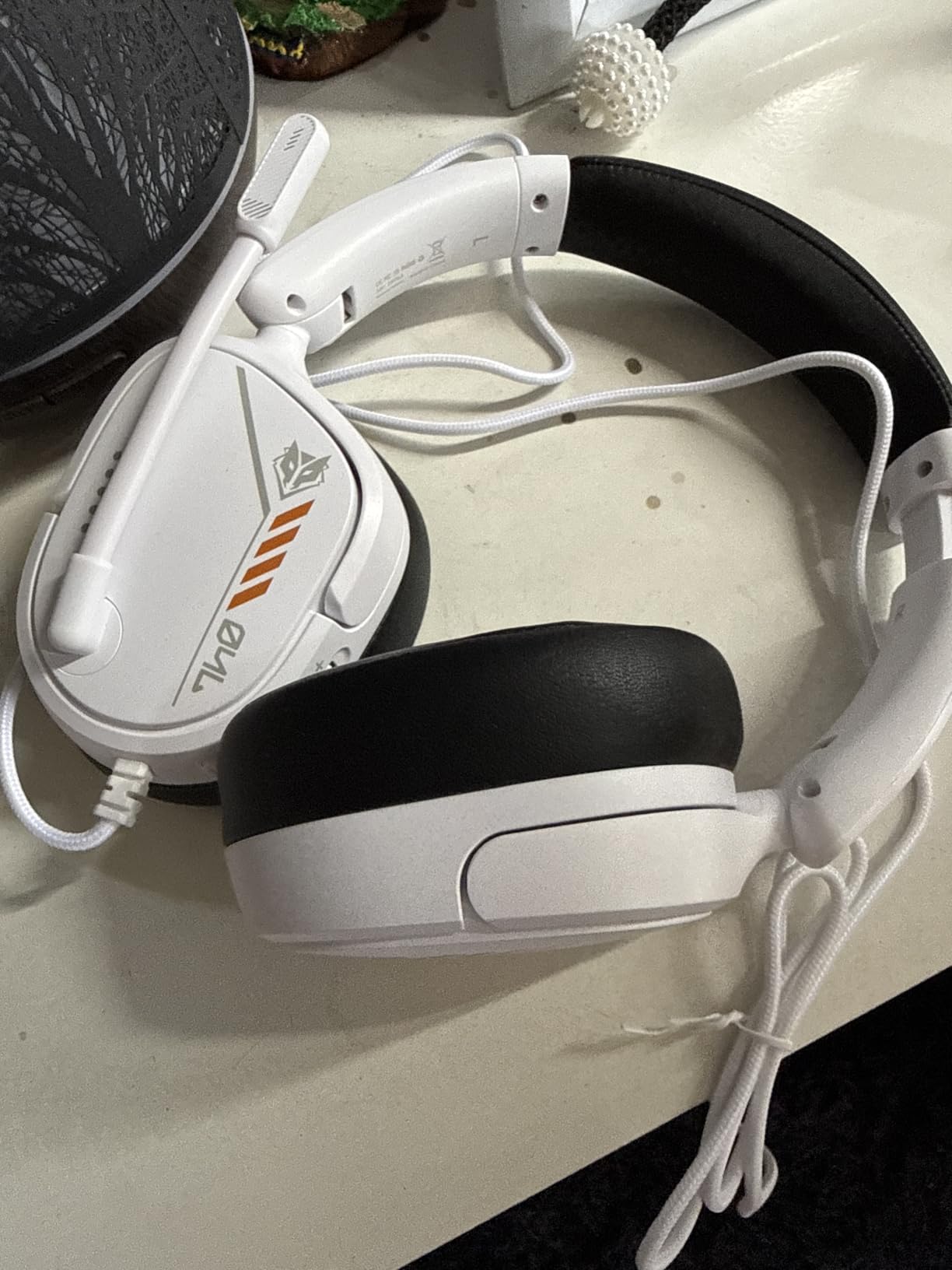NUBWO HG04L Gaming Headset for PS5/PS4, Xbox Series X|S/Xbox One, Switch - 250g Lightweight, Clear Unidirectional Mic, Soft Memory Earmuffs, 3.5mm Jack for Gaming & Work customer photo 1