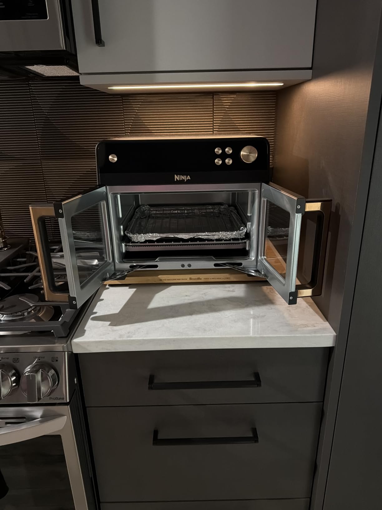 Ninja French Door Premier Air Fry Oven, 10-in-1, 20.3 Qt, Stainless, FO101 customer photo 1