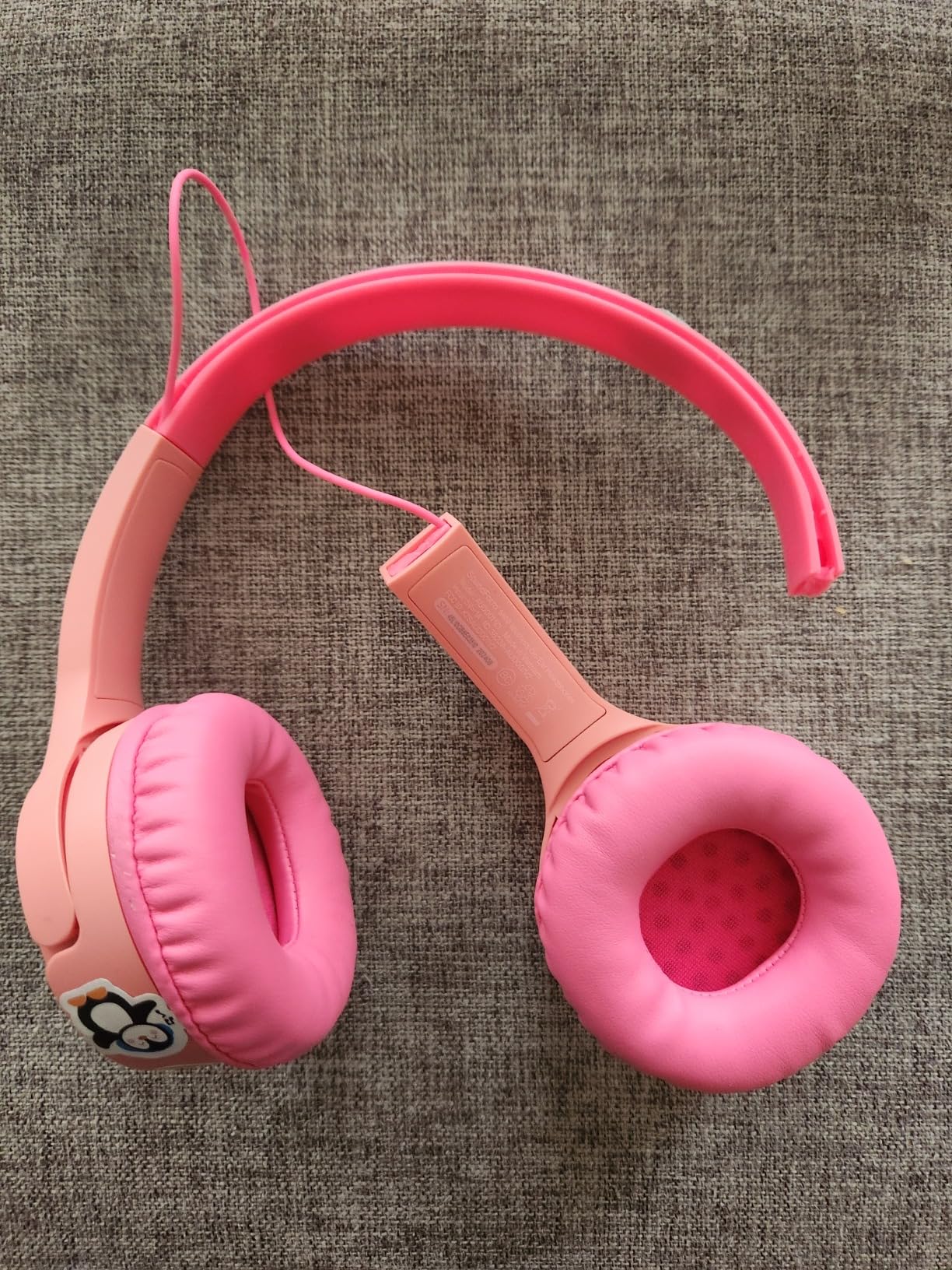 Belkin SoundForm Mini Bluetooth Kids Headphones, On Ear, 30H Battery Life | Toddler headphones, 85dB volume limiter, built-in mic, wired connection option, iPad, Android tablet, school customer photo 2