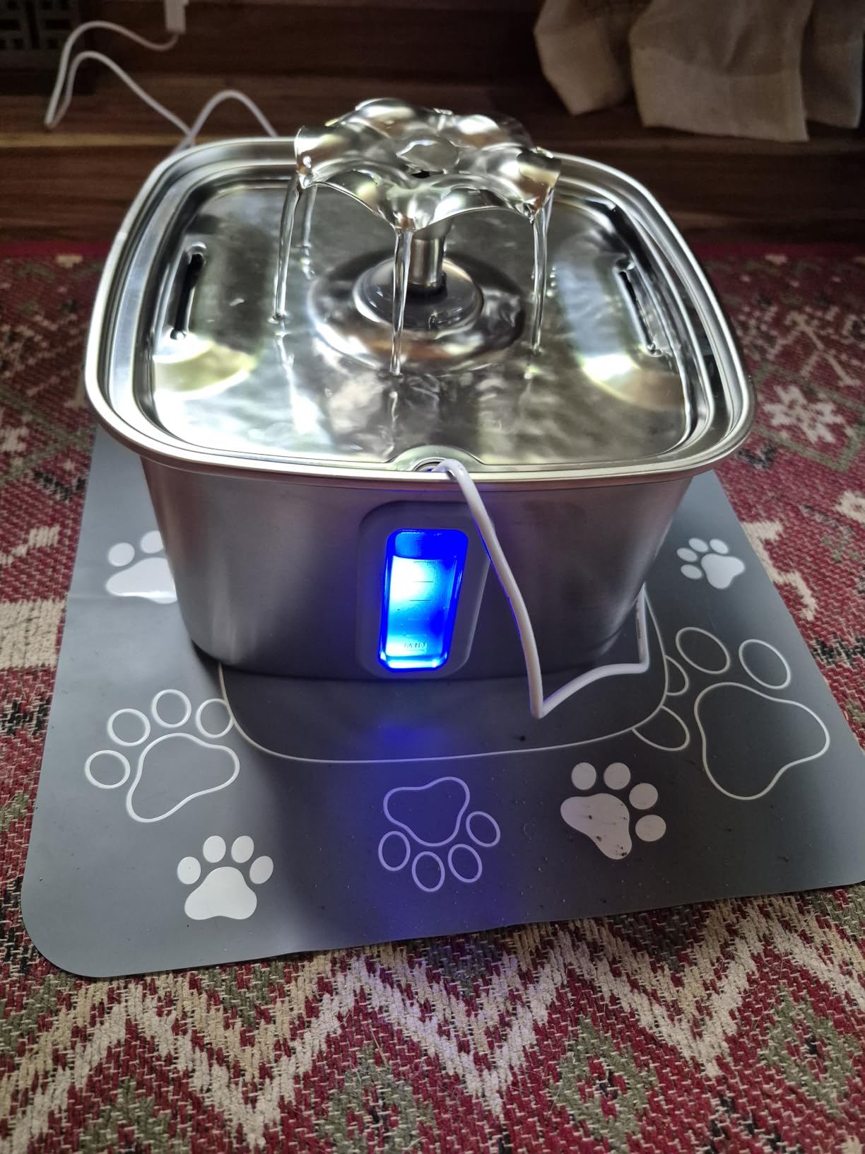 Veken Innovation Award Winner Stainless Steel Cat Water Fountain, 108oz/3.2L Automatic Pet Fountain Dog Water Dispenser with 3 Replacement Filters & Silicone Mat, Gifts for Cats, Dogs (Silver) customer photo 2