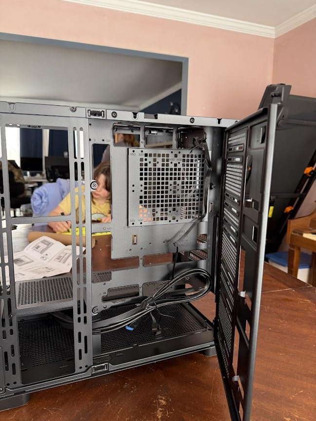 darkFlash LAND451 ATX PC Case, Vertical Graphics Card, Support BTF Motherboard, Full-View Mid Tower Gaming Case, Type-C Port, Up to Dual 360mm AIO, Supports RTX 5090 up to 420mm customer photo 1