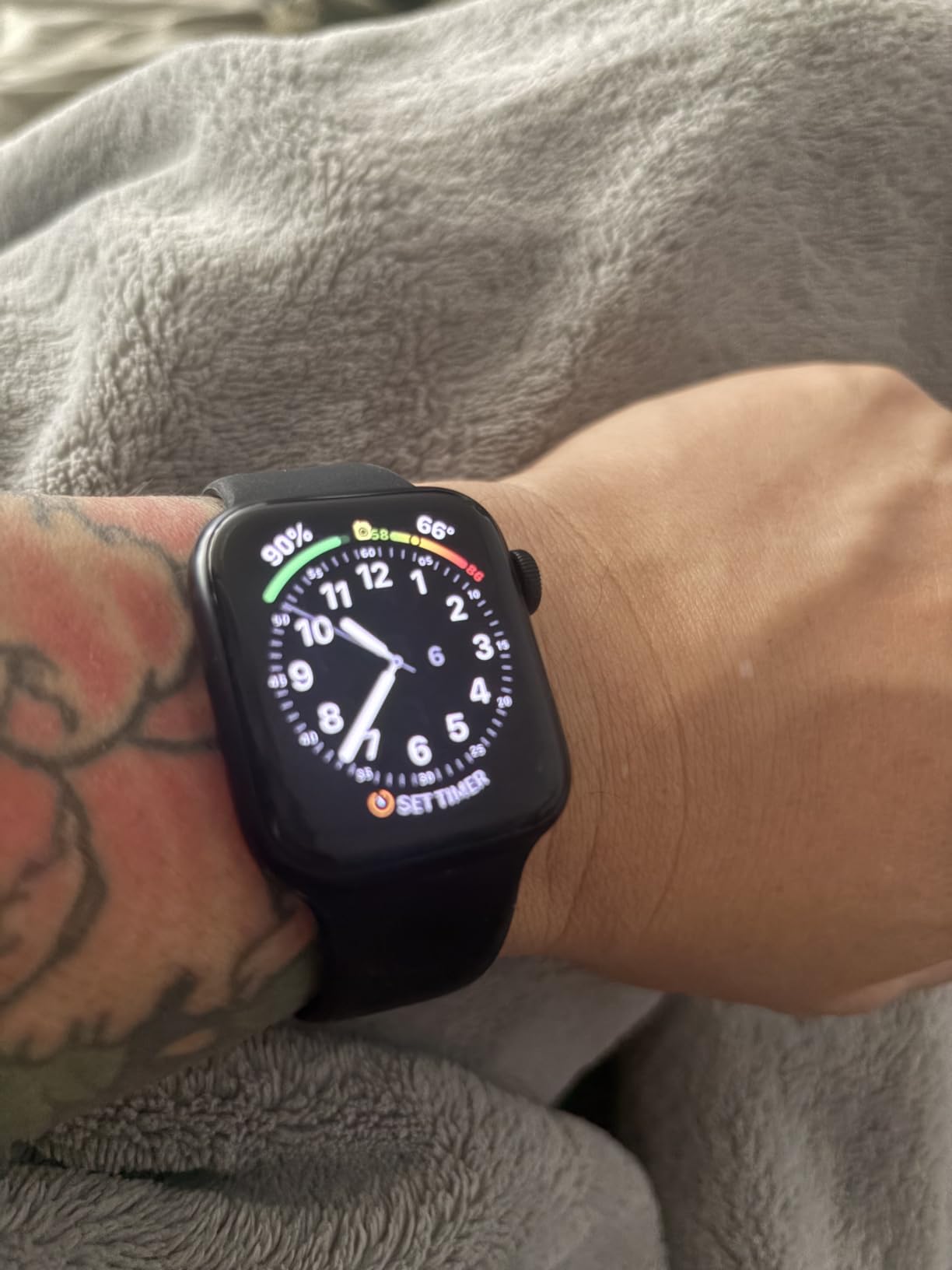 Watch SE 3 [GPS 40mm] Smartwatch with Midnight Aluminum Case with Midnight Sport Band - S/M. Fitness and Sleep Trackers, Heart Rate Monitor, Always-On Display, Water Resistant customer photo 2