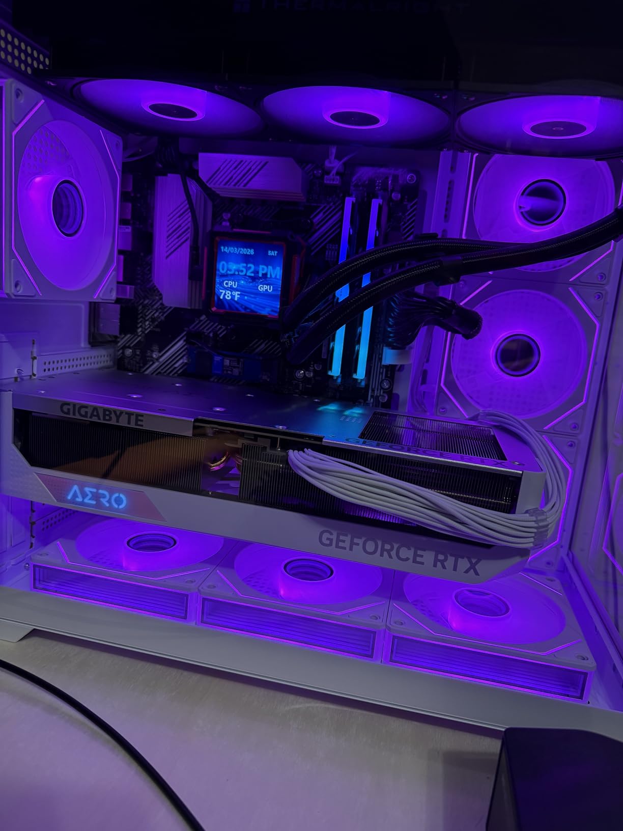 KEDIERS Gaming PC Case - Dual Chamber ATX Desktop Chassis - 8 PWM ARGB Fans Included - Panoramic Glass Panels - Cable Management - 420MM RAD Support - Snow White customer photo 2