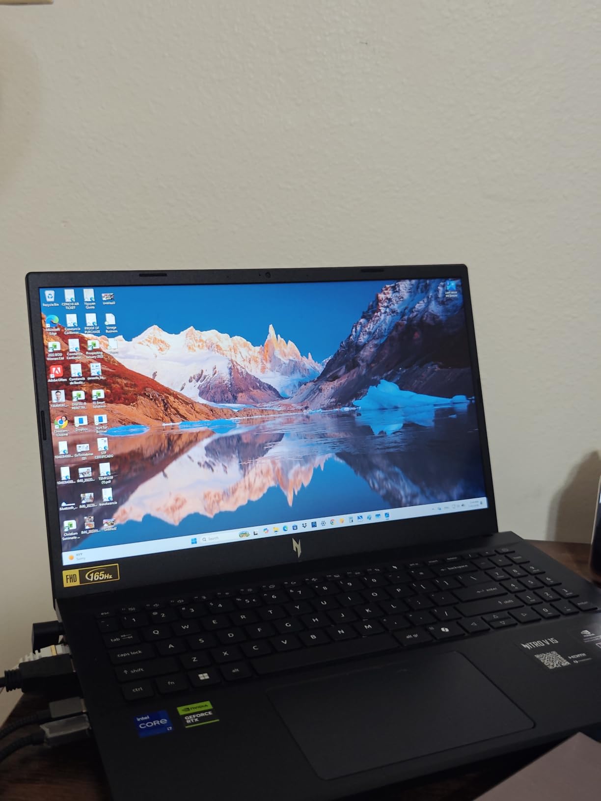 Acer Nitro V 15 Gaming Laptop ANV15-52-73D8, Intel Core i7-13620H, 16GB RAM, 1TB SSD, FHD IPS 165Hz, NVIDIA RTX 5060, WiFi 6, dual fan cooling customer photo 1