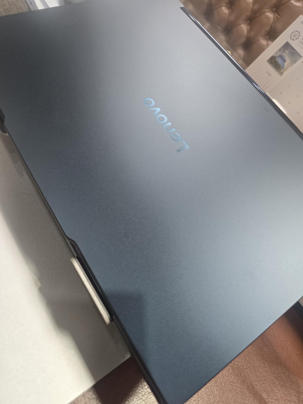 Yoga 9i 2-in-1 Aura Edition with 14