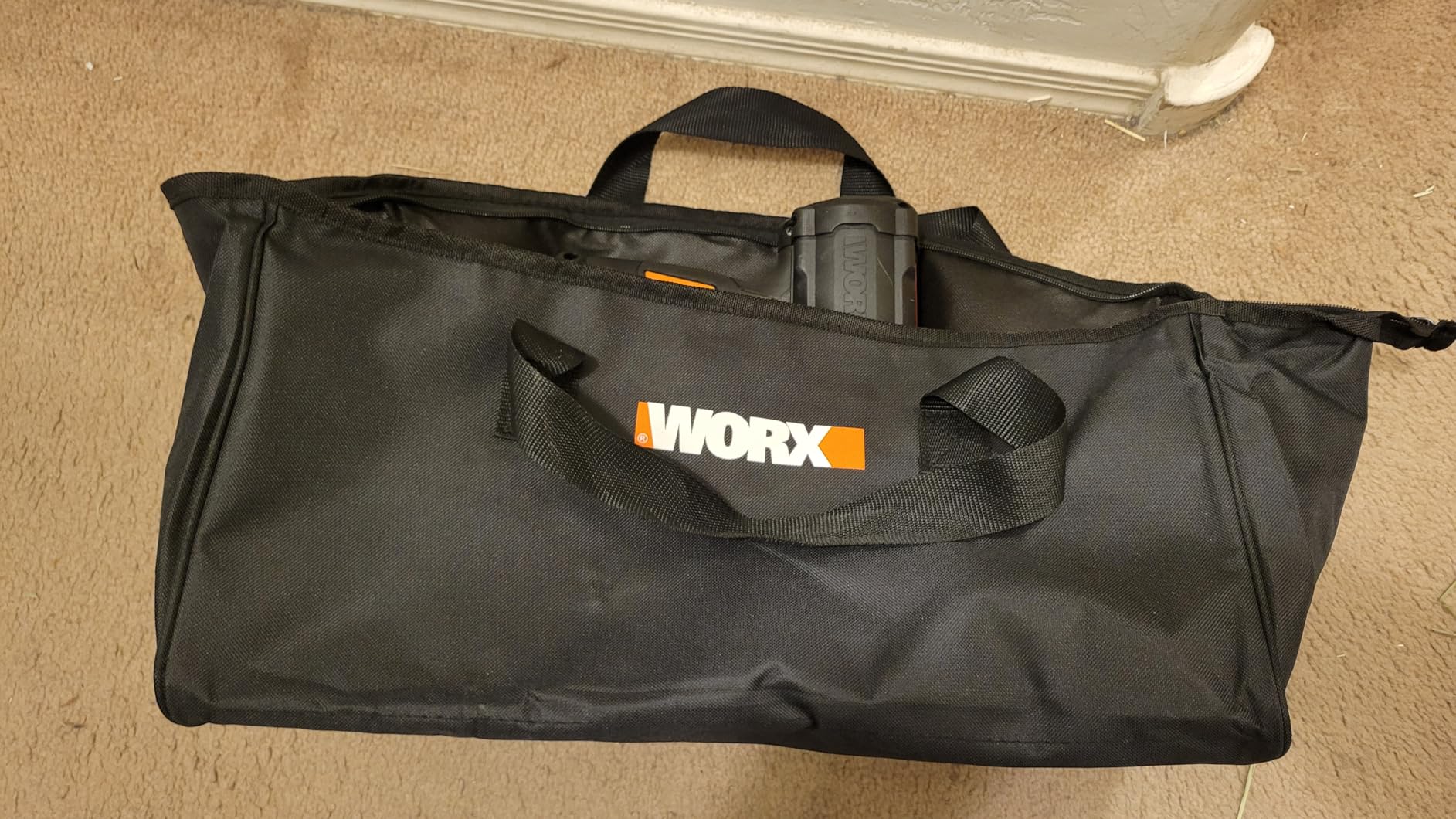 WORX Cordless Brad Nailer, 20V 18GA Brushless Nail Gun, WX838L.1 | Drives up to 2-1/8 in into Hardwood, Narrow Nose and 3 LEDs, 3000 Nails, 2.0Ah Battery and Charger Included, PowerShare customer photo 2