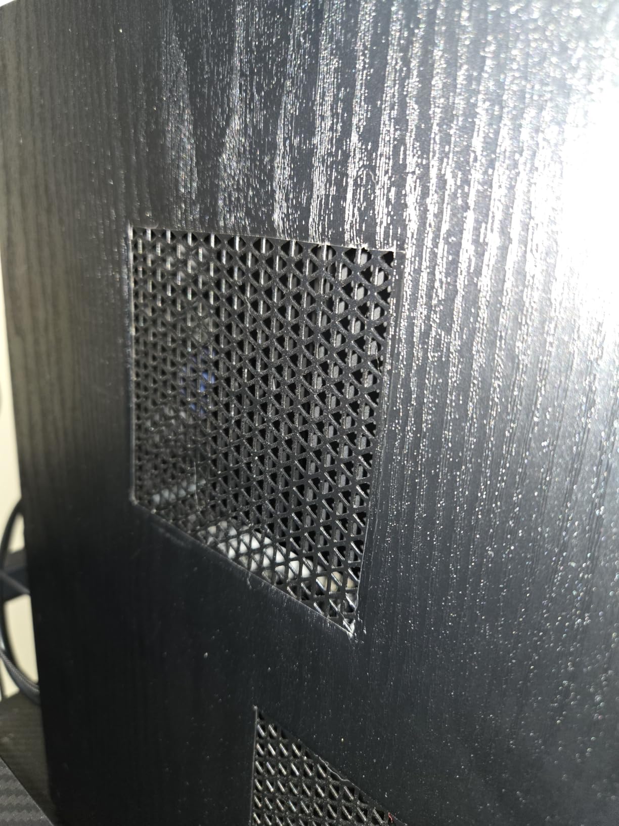 ID-COOLING SE-903-XT V2 Black CPU Air Cooler, Compact, Low Noise | 100mm PWM fan with direct-touch heatpipes, compatible with Intel and AMD platforms customer photo 1