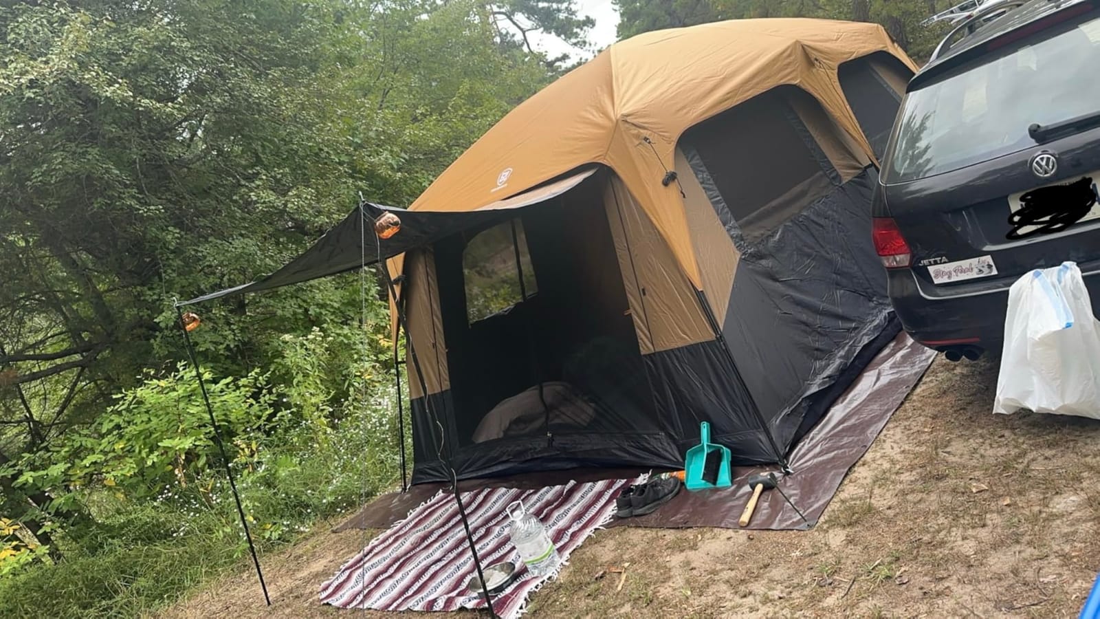 EVER ADVANCED 10 Person Camping Blackout Design Tent, Multi Room Tent for Family, Large Tents with Rainfly and Carry Bag, 2 Doors, Water-Resistant, 14ft x 10ft x 84in customer photo 2