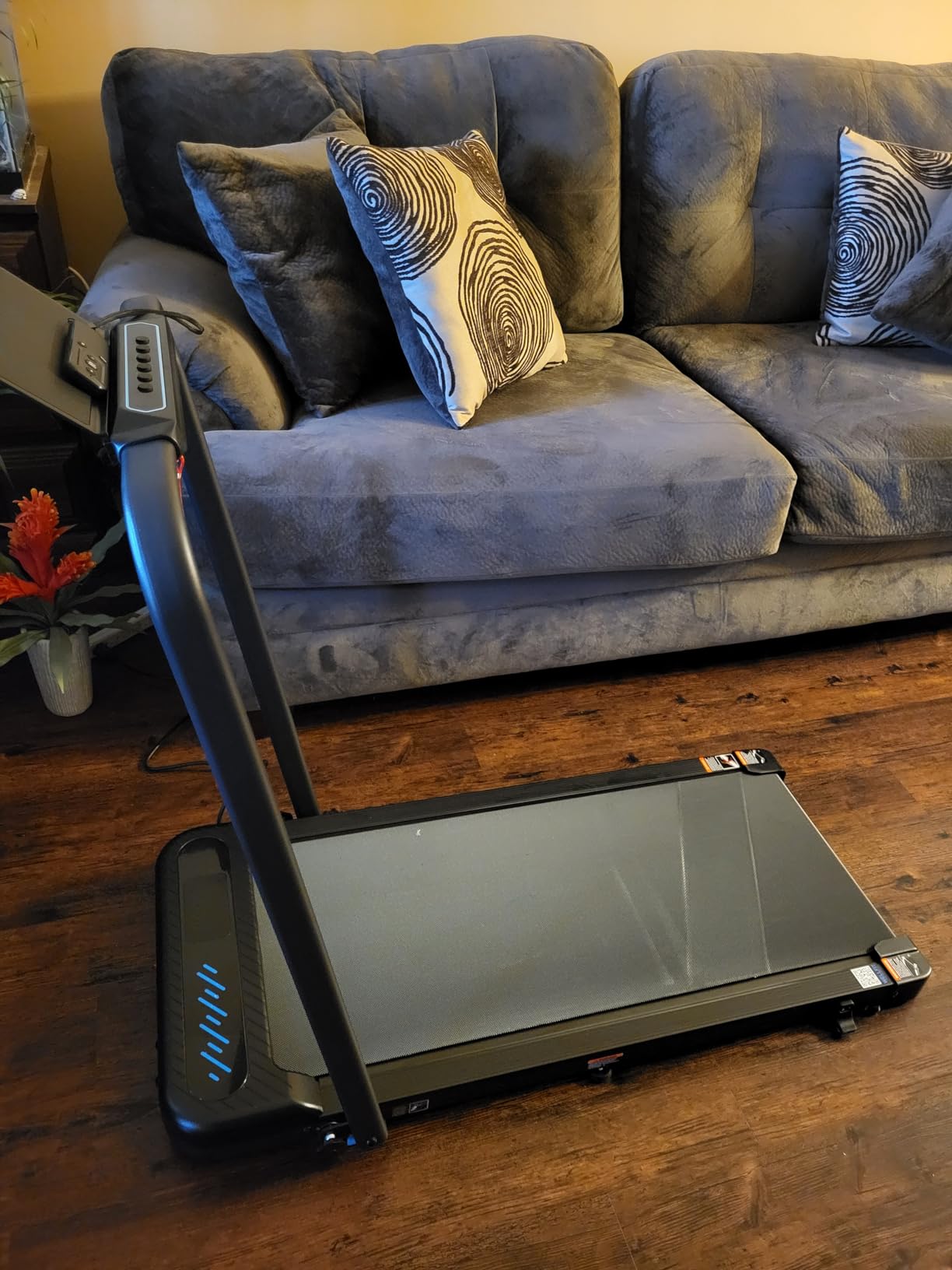 Folding Treadmill for Home, Walking Pad with Incline and Handle Bar | 350+lbs Capacity, Under Desk Treadmill for Home Small Office, Low Noise Treadmills with Smart Voice Control for Jogging Running customer photo 1