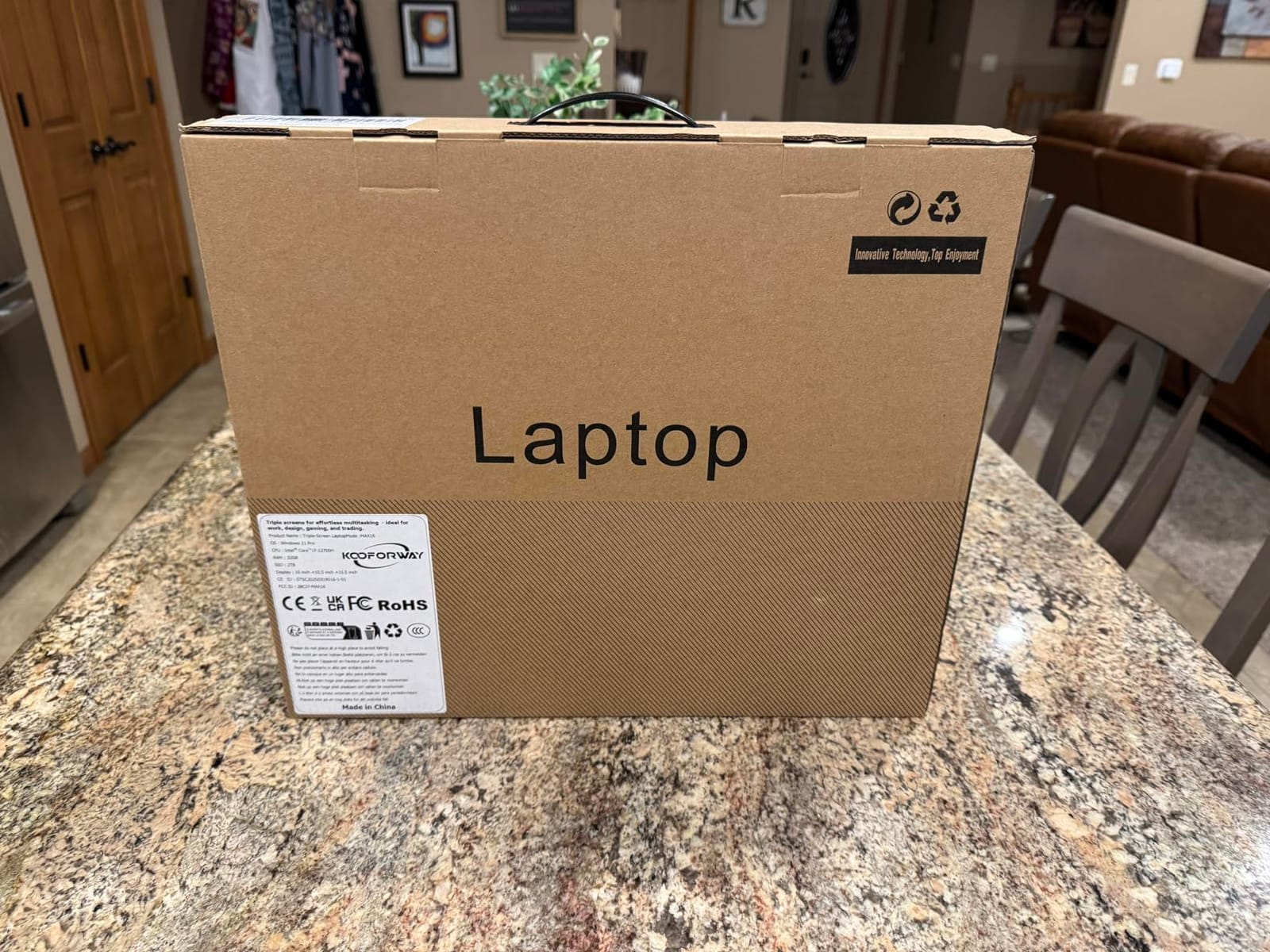 Triple Screen Laptop, 16