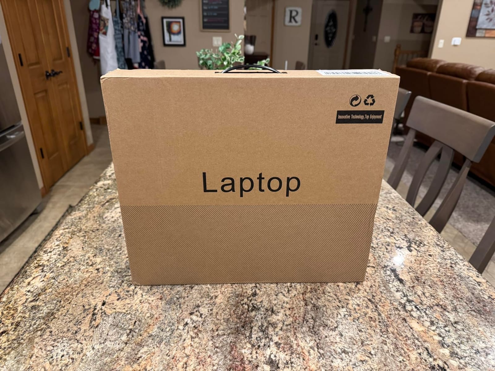 Triple Screen Laptop, 16