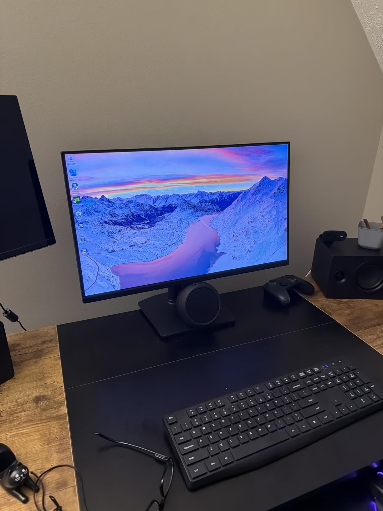 KTC 5K Monitor 27 Inch, 5K2K Dual Mode with 65W Type-C Port | Compatible with Mac mini, HDR400, 5120x2880, 99% DCI-P3, 100% sRGB, ΔE＜2, 5120x2880, HDMI & DP, H27P3 customer photo 1