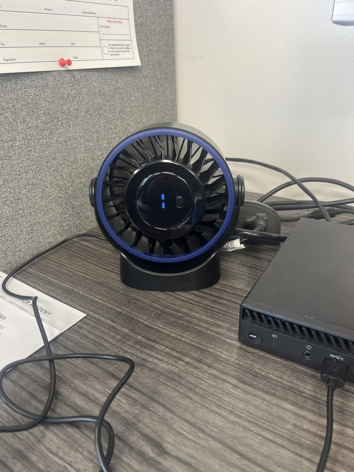 SWEETFULL USB Small Desk Fan - 5 Inch Mini Personal Desktop Fan | 4 Speeds Cooling Strong Airflow, 360° Adjustable Tilt, Quiet Portable Table Fans for Bedroom, Office, Travel & Cruise, Black customer photo 1