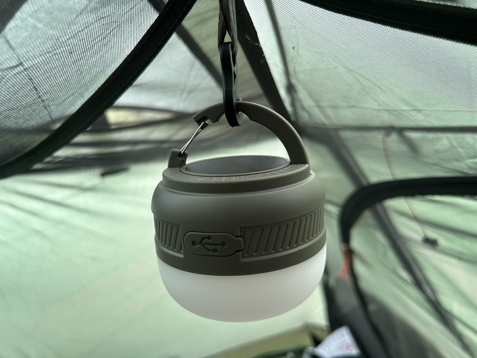 Glocusent 400H Camping Lantern, 5000mAh Rechargeable Lantern, Solar Pocket | Led Camping Lantern with 5 Brightness 3 Modes, IPX5 Waterproof, Pocket Lanterns for Power Outages, Emergency Light, Camping customer photo 1