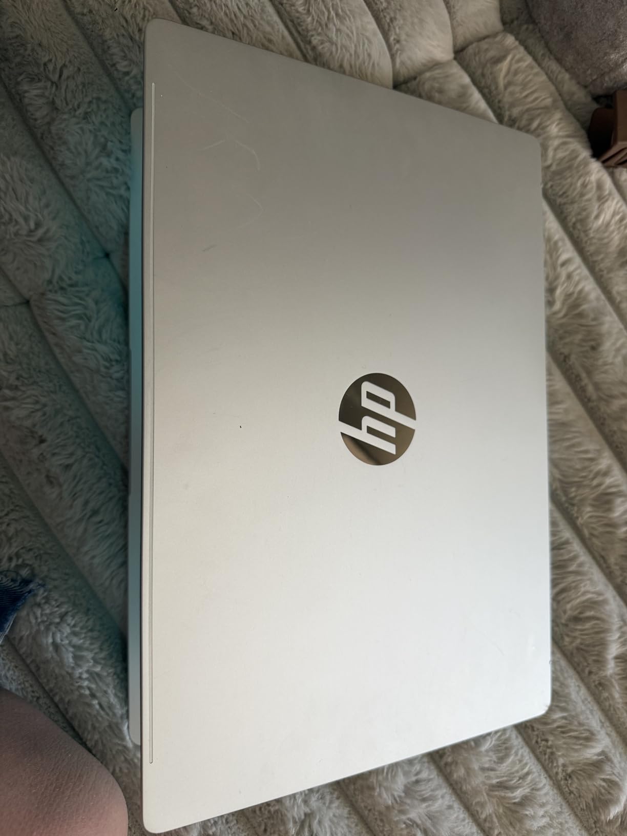 HP OmniBook 5 16 inch Next Gen AI PC, 2K Display, Snapdragon X X1-26-100, 16 GB RAM, 512 GB SSD, Qualcomm Adreno GPU, Windows 11 Home, Glacier Silver, 16-fb0299nr customer photo 2