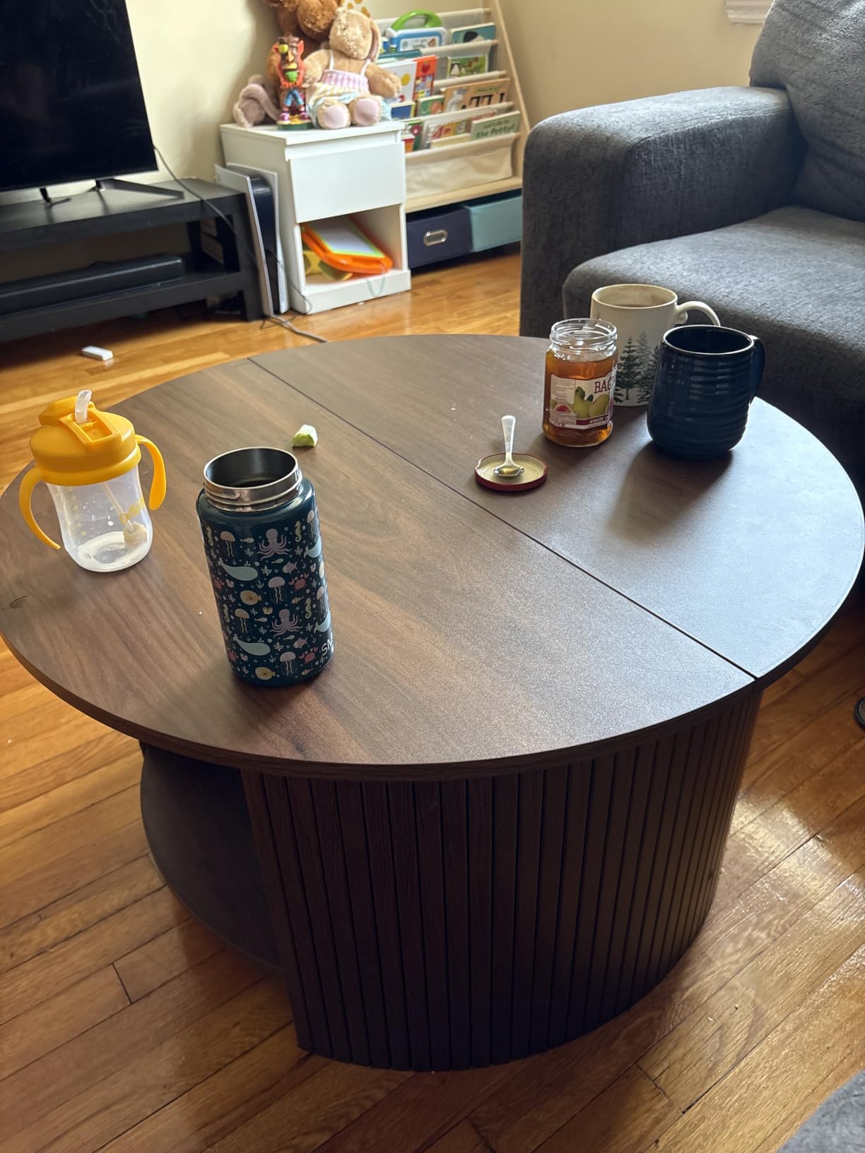 Round Coffee Table with Storage, 31.5
