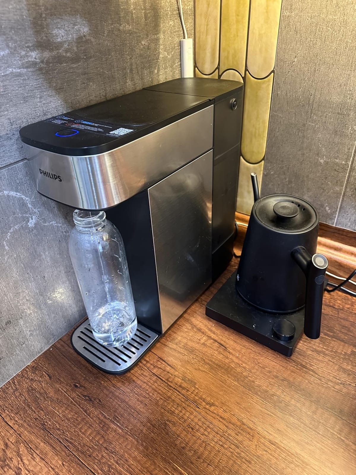 PHILIPS Countertop Reverse Osmosis Water Filter, Installation-Free | NSF-certified 5-stage RO countertop system with Aquaporin Tech. Removes lead & TDS. Compact, plug-and-play customer photo 1