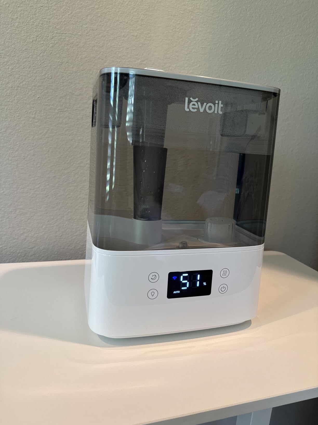 Levoit Humidifiers for Bedroom Large Room, 6.2L Dishwasher Safe, Smart App | Top Fill Cool Mist Humidifier for Baby & Plants, Easy to Clean, Quiet 26dB, 62H Runtime, Essential Oil, NeoClassic 650S customer photo 2