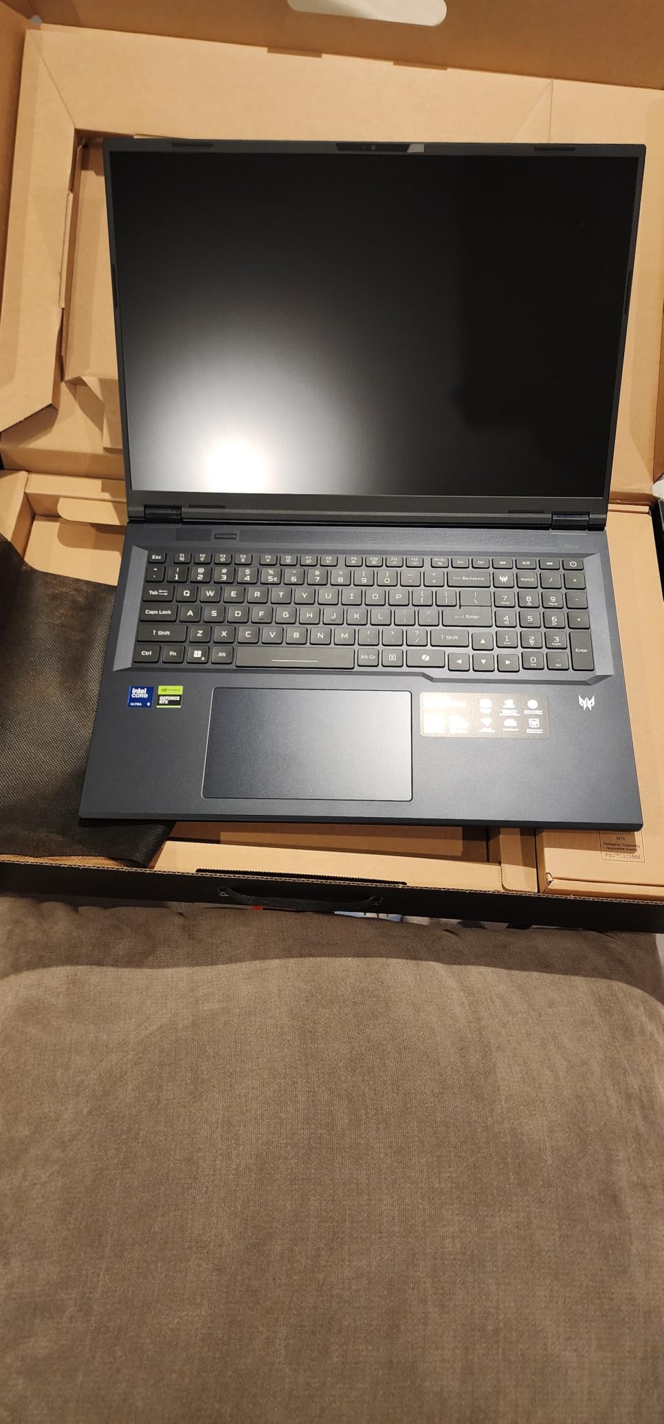 Acer Predator Helios Neo 18 AI Gaming Laptop, Intel Core Ultra 9 Processor 275HX, NVIDIA GeForce RTX 5070 Ti, 18
