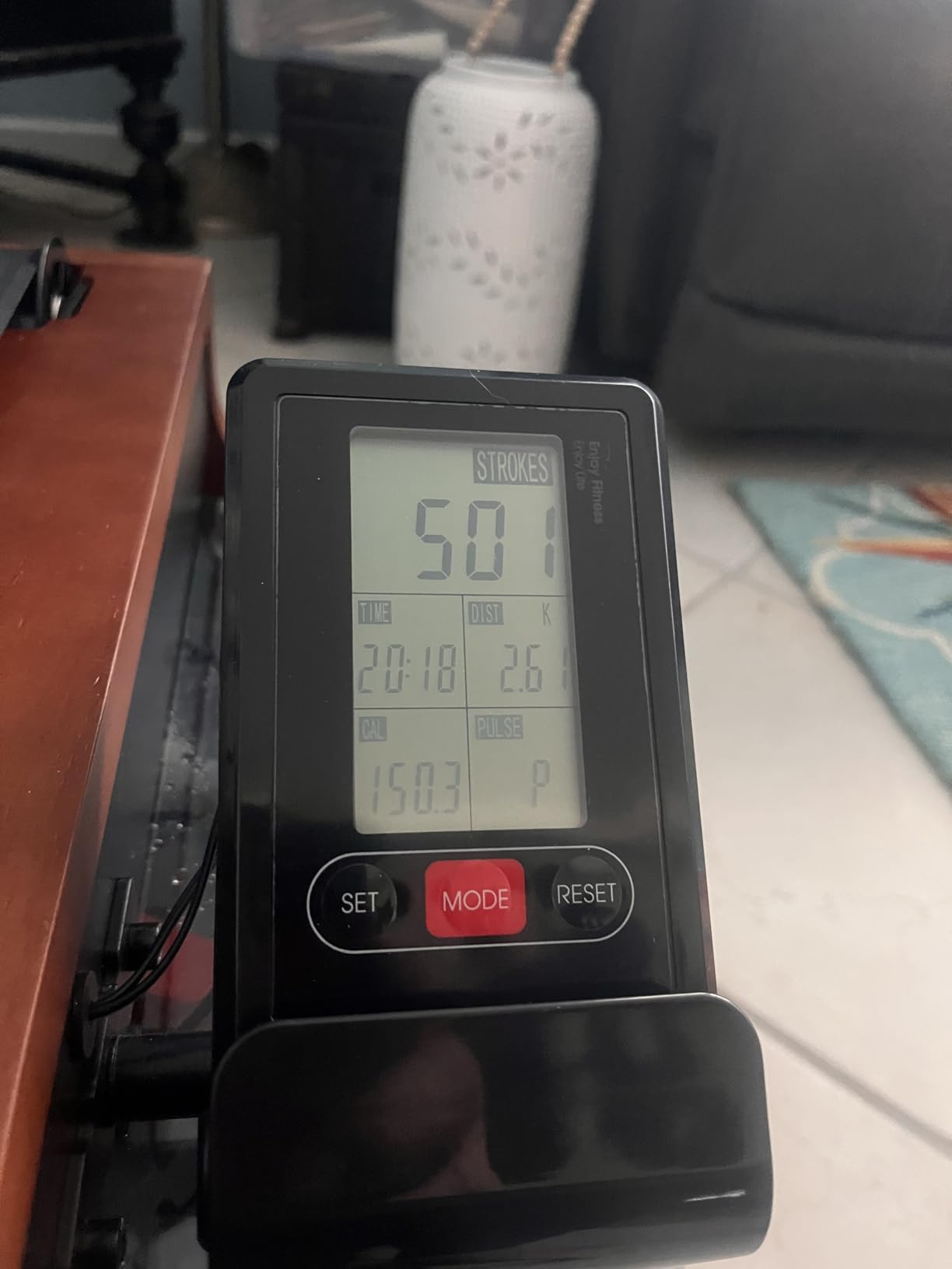 JOROTO Water Rowing Machines for Home, Foldable Rowing Machine with 400LBS Weight Capacity, Dedicated Monitor & Bluetooth APP customer photo 1