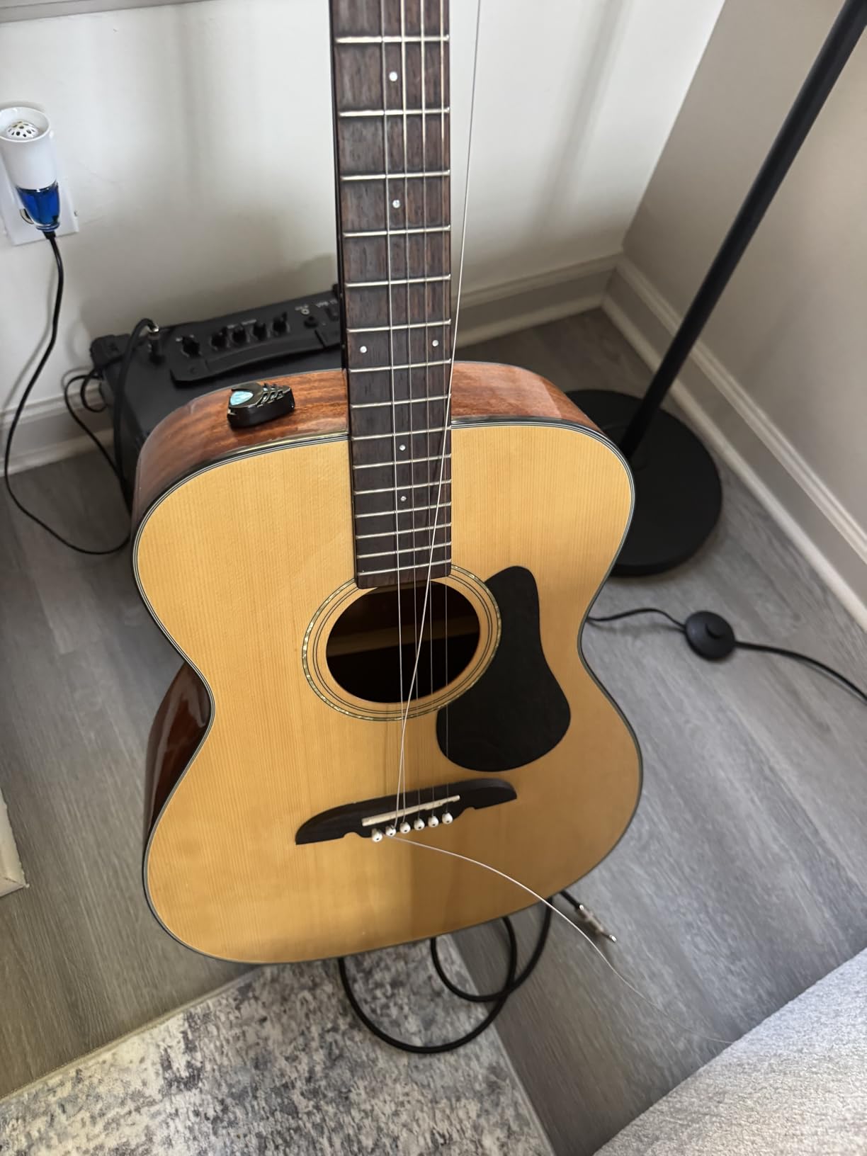 Elixir Strings, Electric Guitar Strings, Nickel Plated Steel with NANOWEB Technology, Longest-Lasting Bright Tone with Comfortable Feel, 6 String Set, Light 10-46 customer photo 1