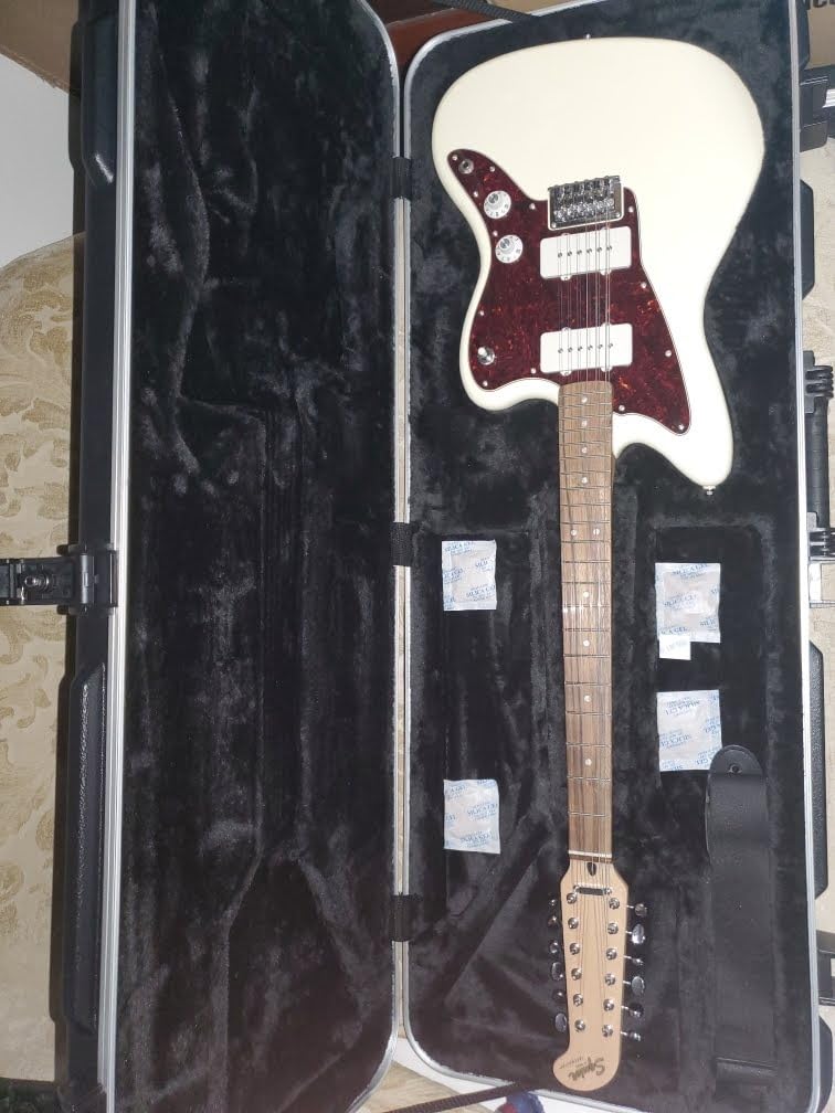 SKB Shaped Electric Hardshell - TSA Latch, Over-Molded Handle (1SKB-FS-6) customer photo 1