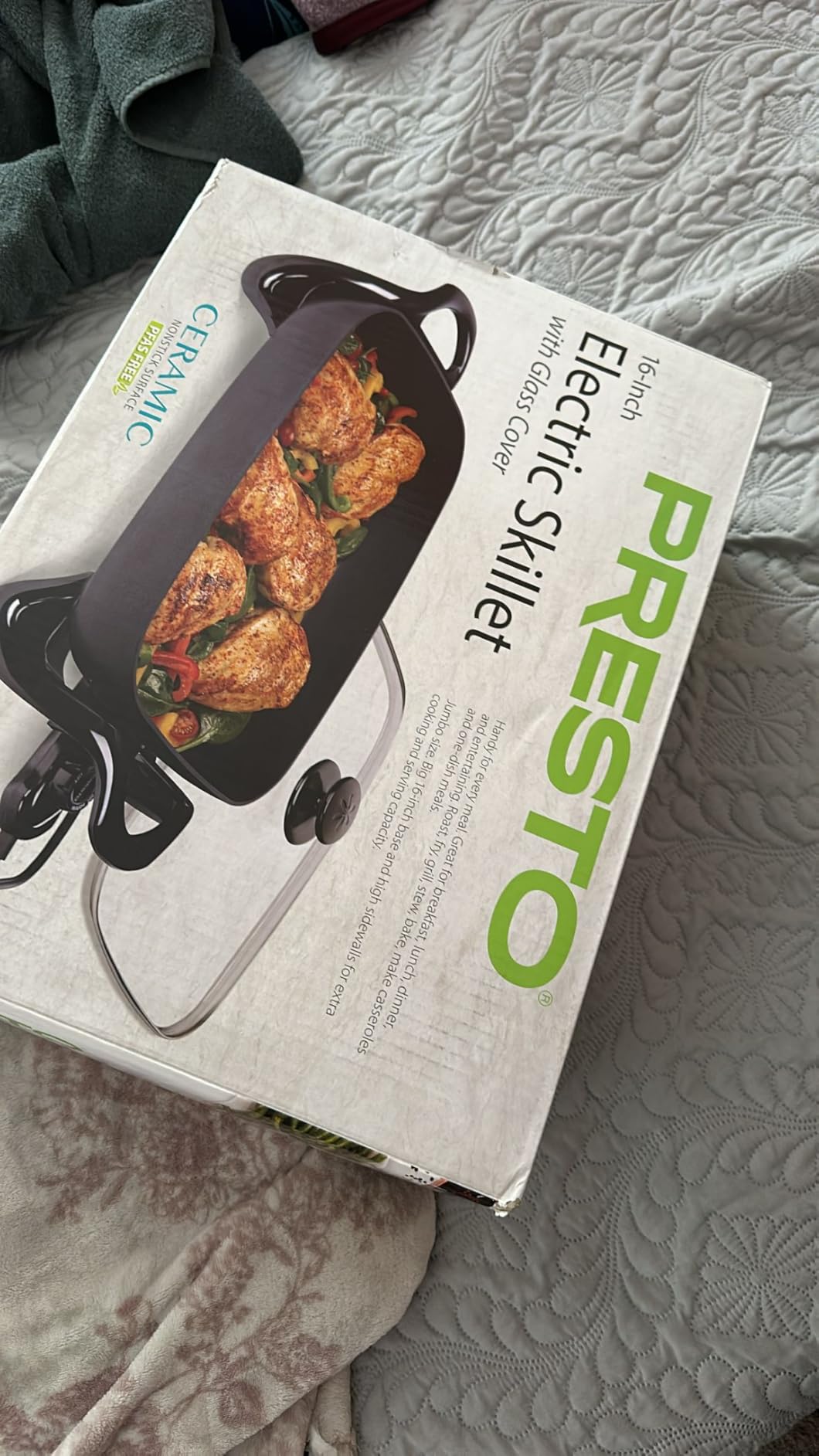 Presto 06852 16-Inch Electric Skillet with Glass Cover customer photo 1