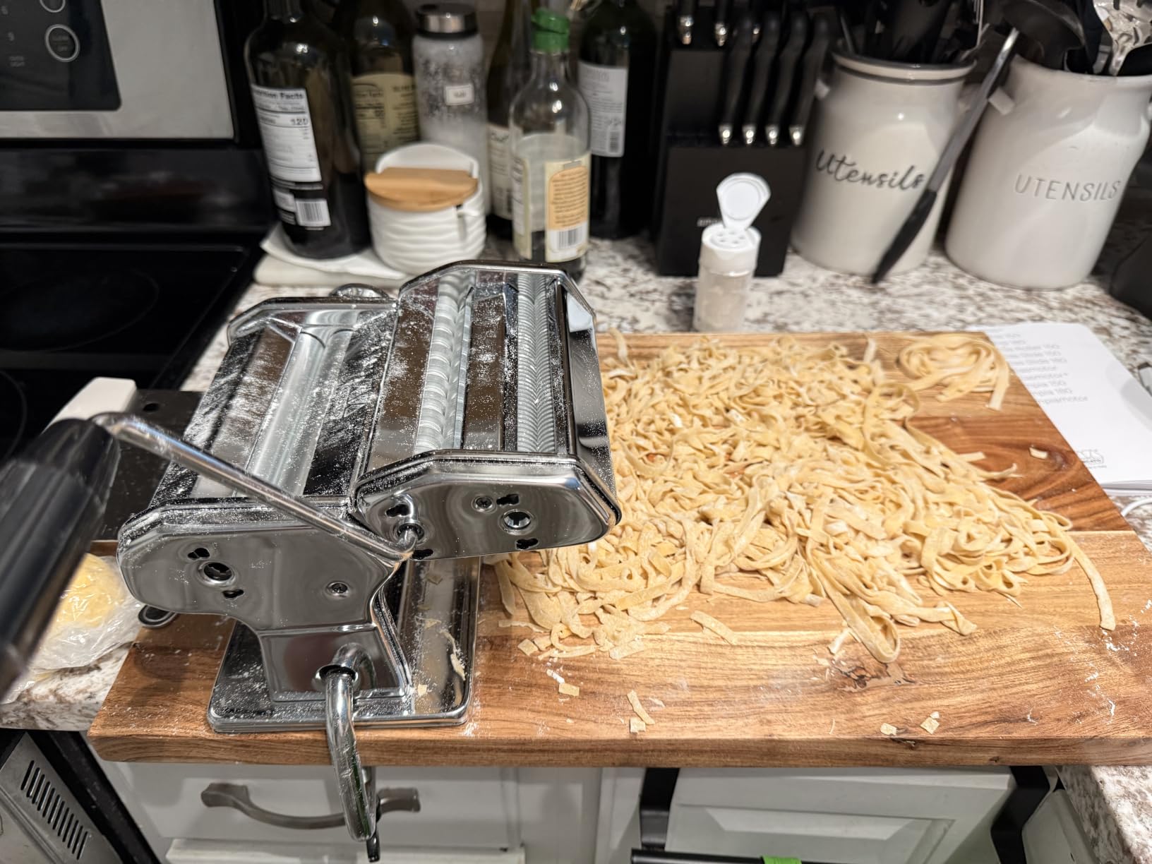 Atlas 150 Classic Manual Pasta Maker Machine, Made in Italy, Chrome Steel with Black Hand Crank. Makes Lasagna, Fettuccine & Tagliolini customer photo 2