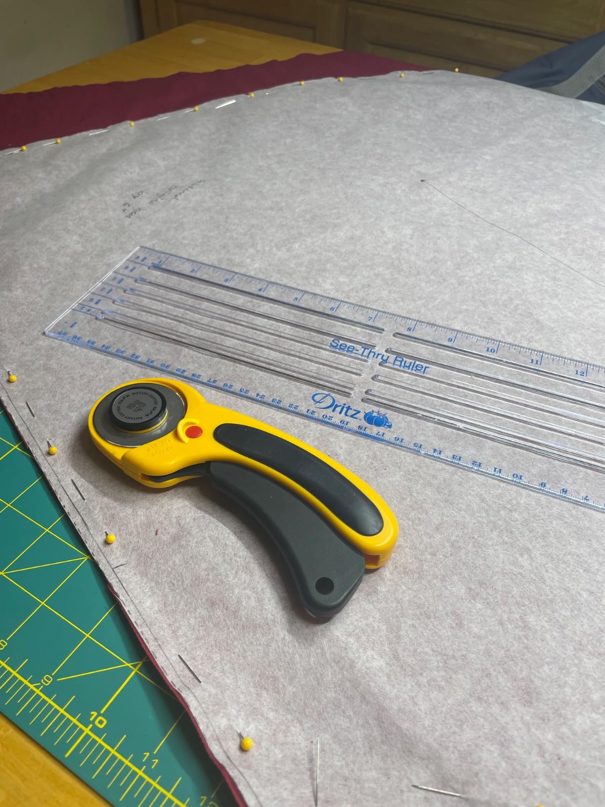 OLFA 45mm Ergonomic Squeeze-Handle Rotary Cutter (RTY-2/DX) - Auto-Retract customer photo 1