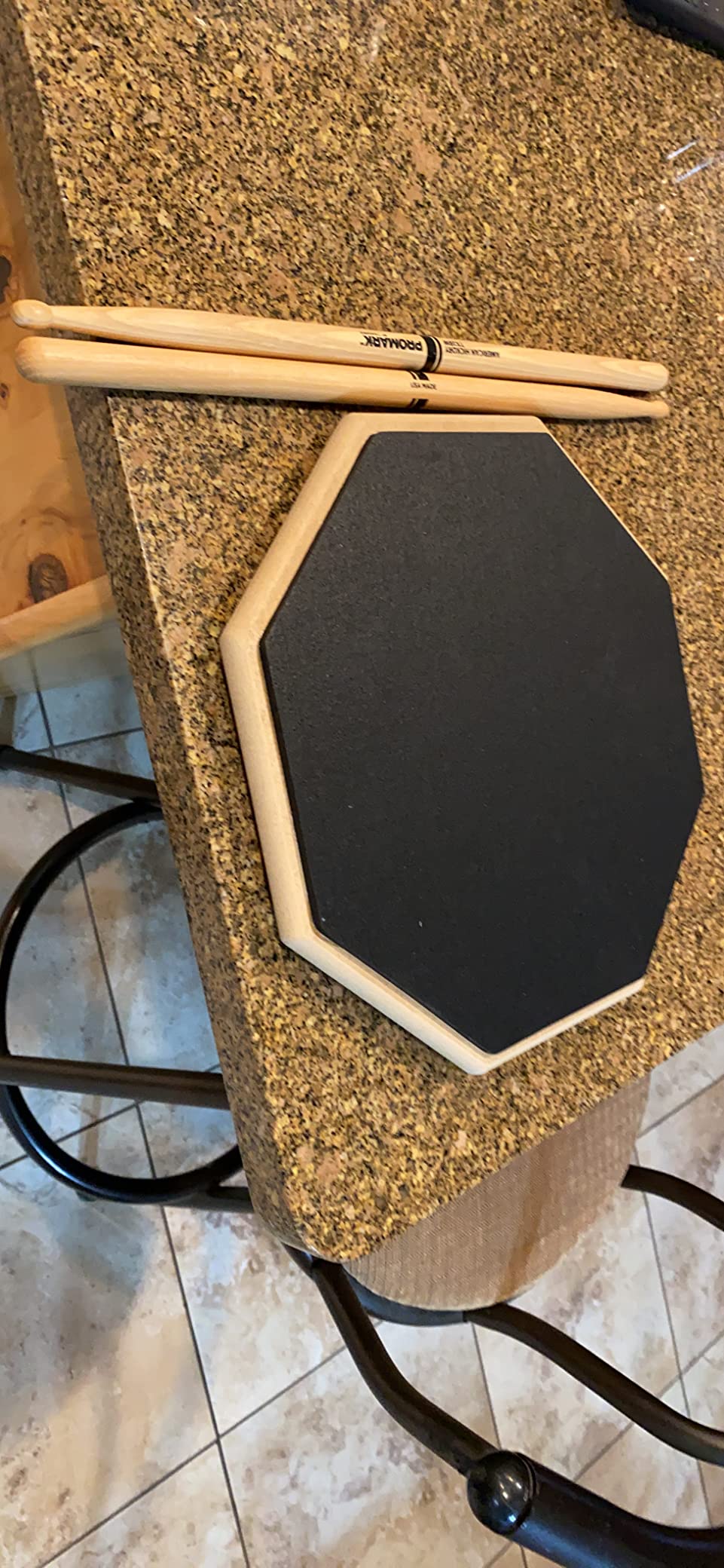 Evans RealFeel - Drum Practice Pad - Drum Pad - Drummer Practice Pad - Gum Rubber & Neoprene, 2 Sided, 12 Inch customer photo 1