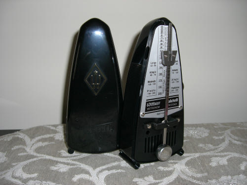 Wittner 836 Taktell Piccolo Metronome, Black customer photo 1